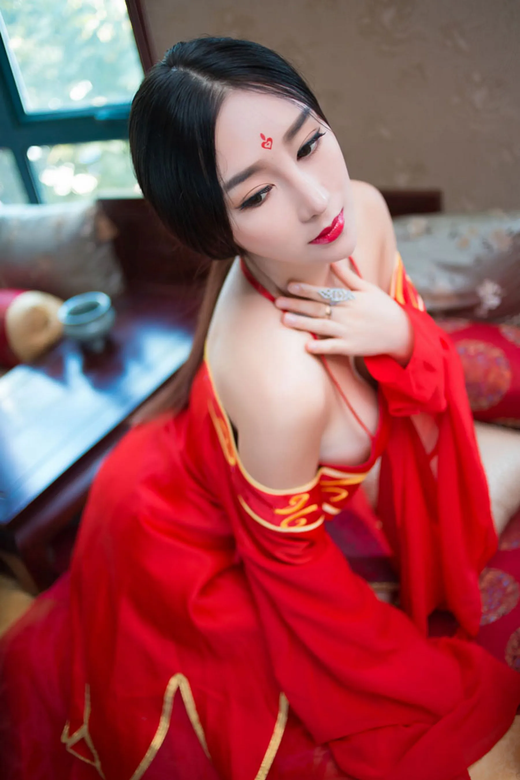 邹晶晶《花千骨 ? 魔化》COS 秀人网 No.382第15张