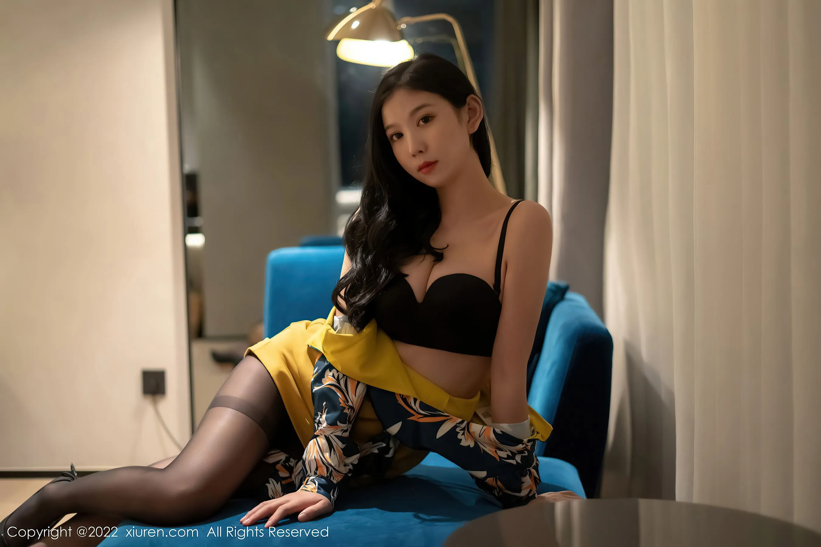  秀人网 No.4880 李雅柔182CM 黑丝美腿第5张