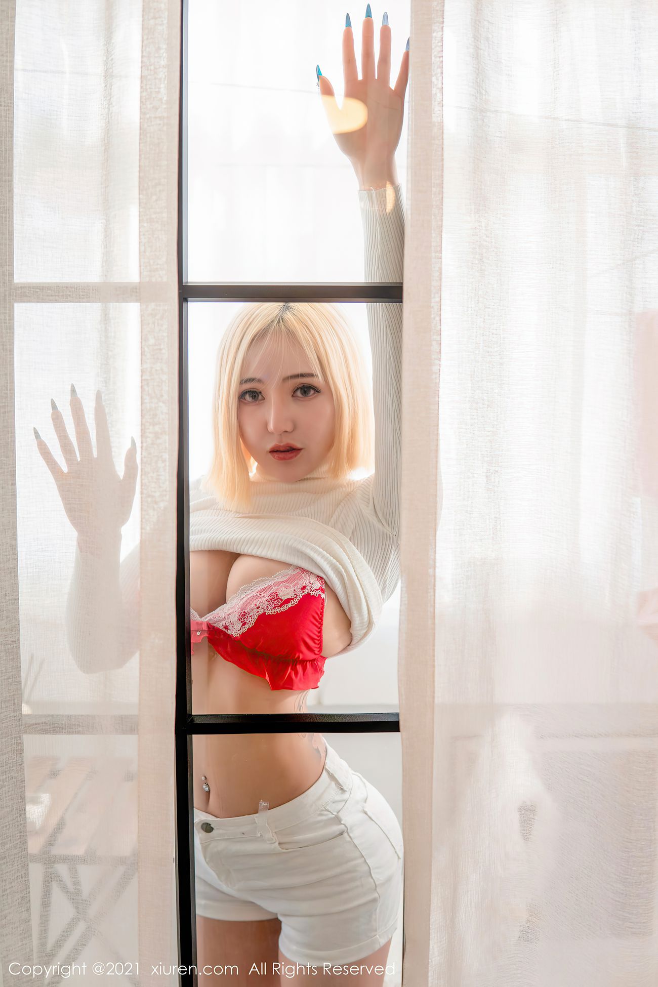 [XIUREN绣人网] 2021.04.22 No.3329 文静儿 [63P/627MB]第1张