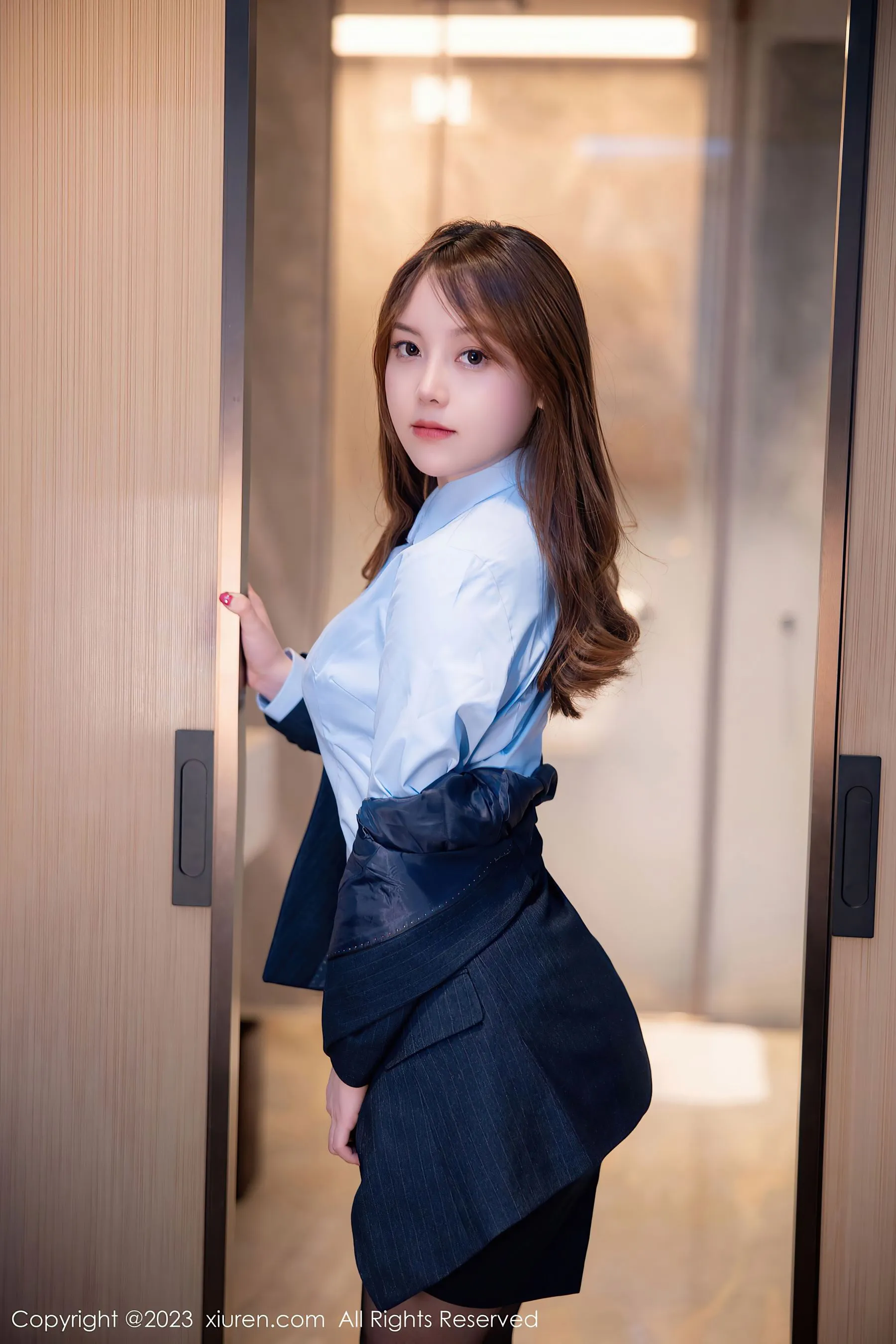  秀人网 No.6190 豆瓣酱 制服美臀第4张