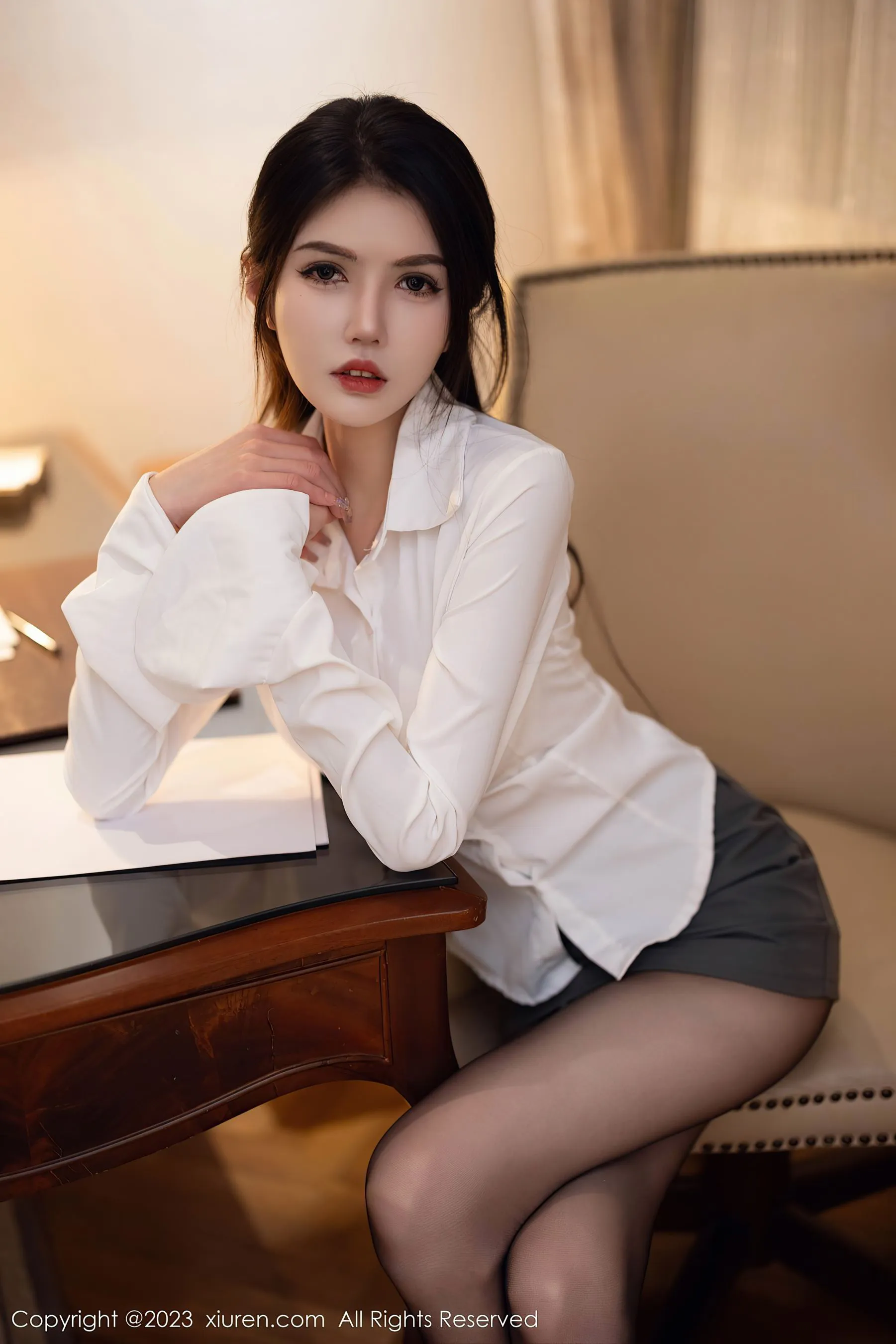  秀人网 No.6125 媛媛酱belle 短裙丝袜第19张