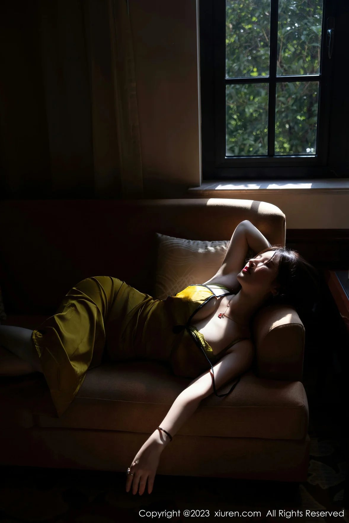  XiuRen 秀人 No.7302 诗诗kiki 吊带长裙性感写真 [84P]第26张