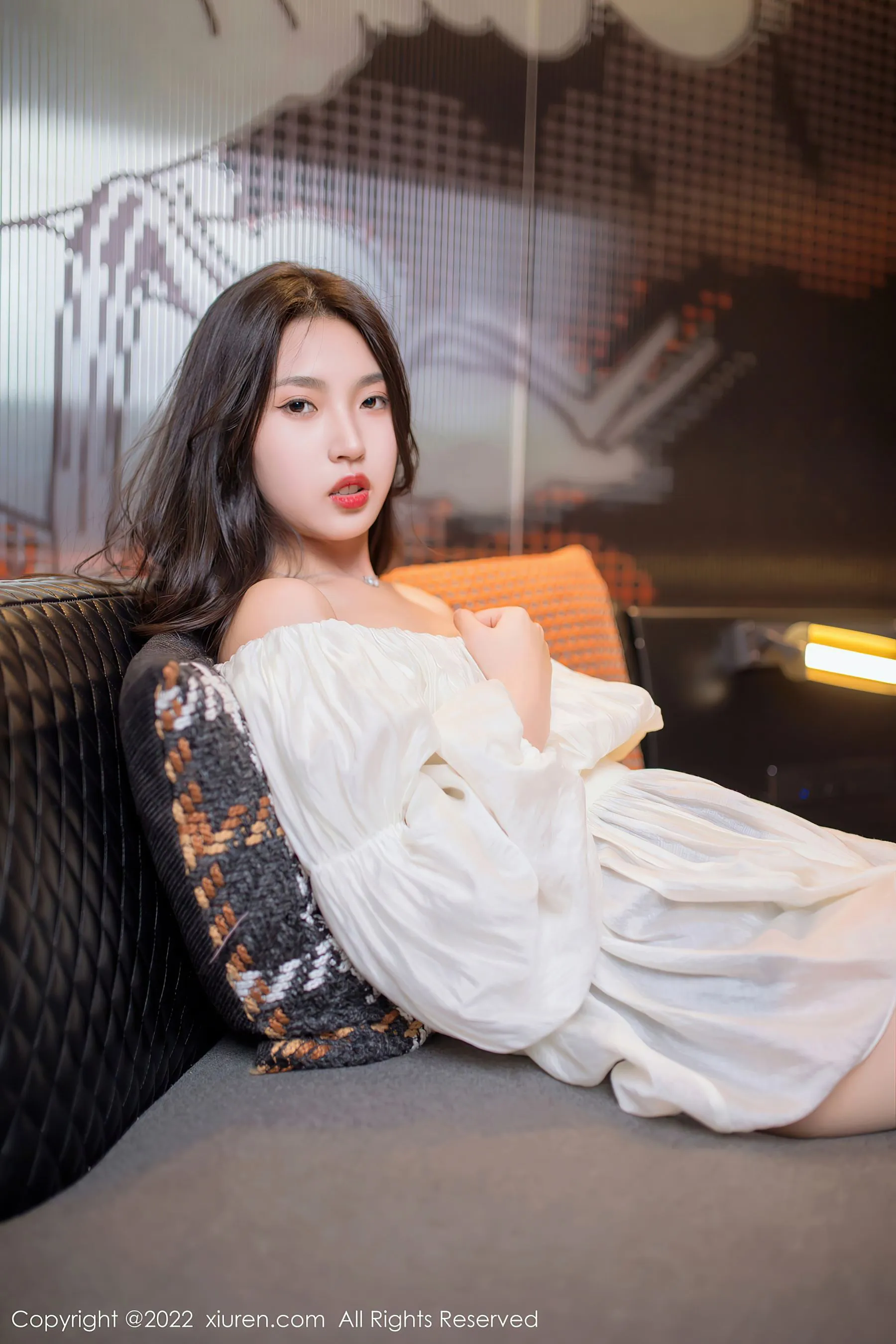  秀人网 No.5399 十九九 新人美腿第24张