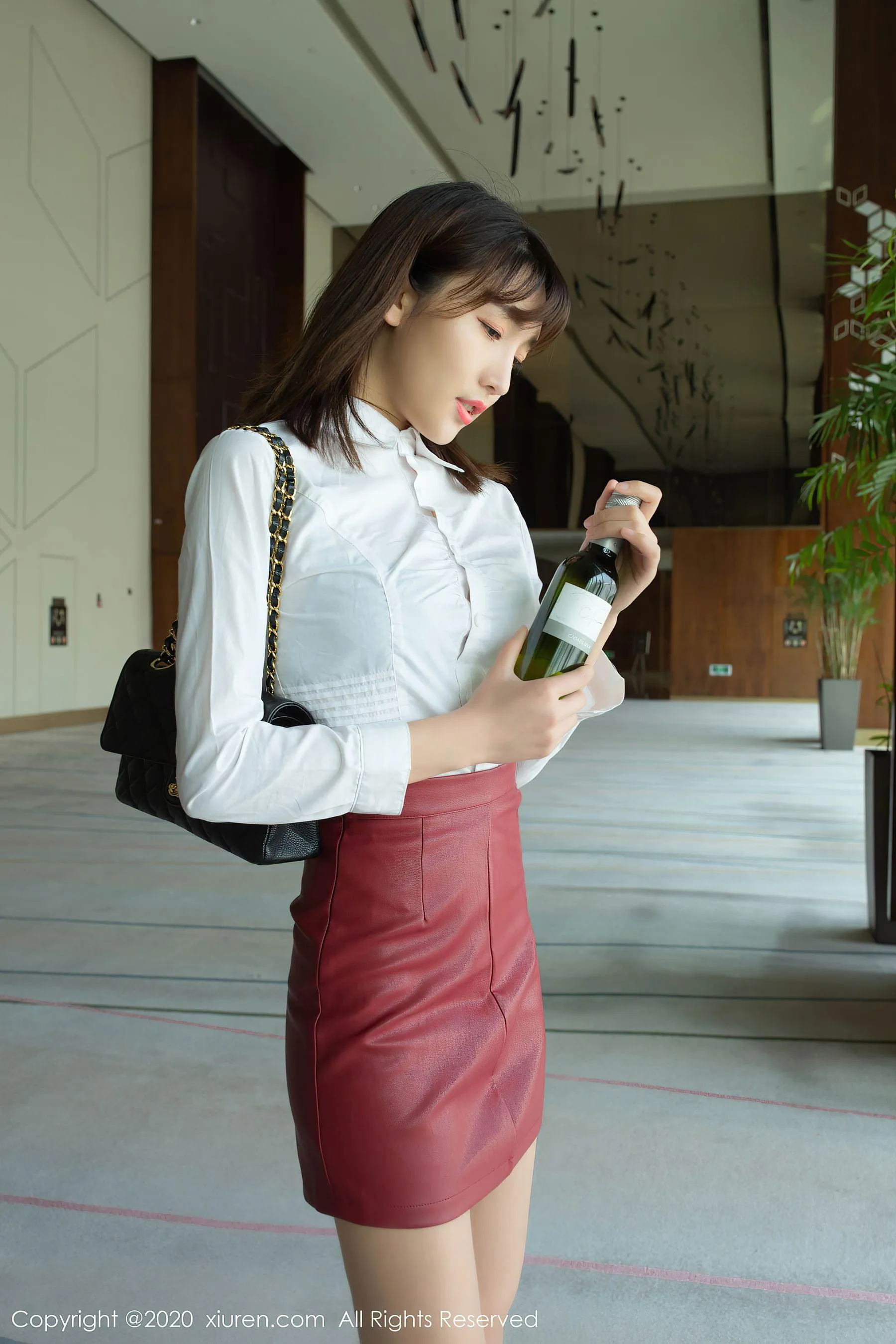  秀人XIUREN No.2393 陆萱萱第13张