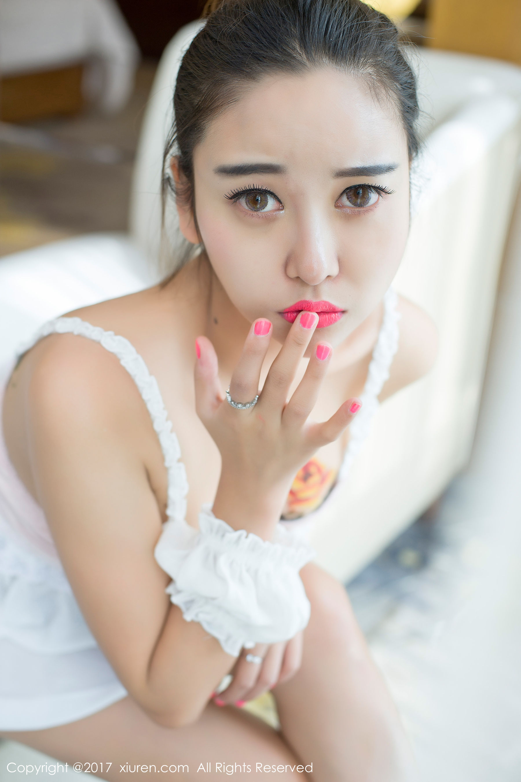 李梓熙《皮革女王和粉色女仆》 秀人网XIUREN No.707第22张