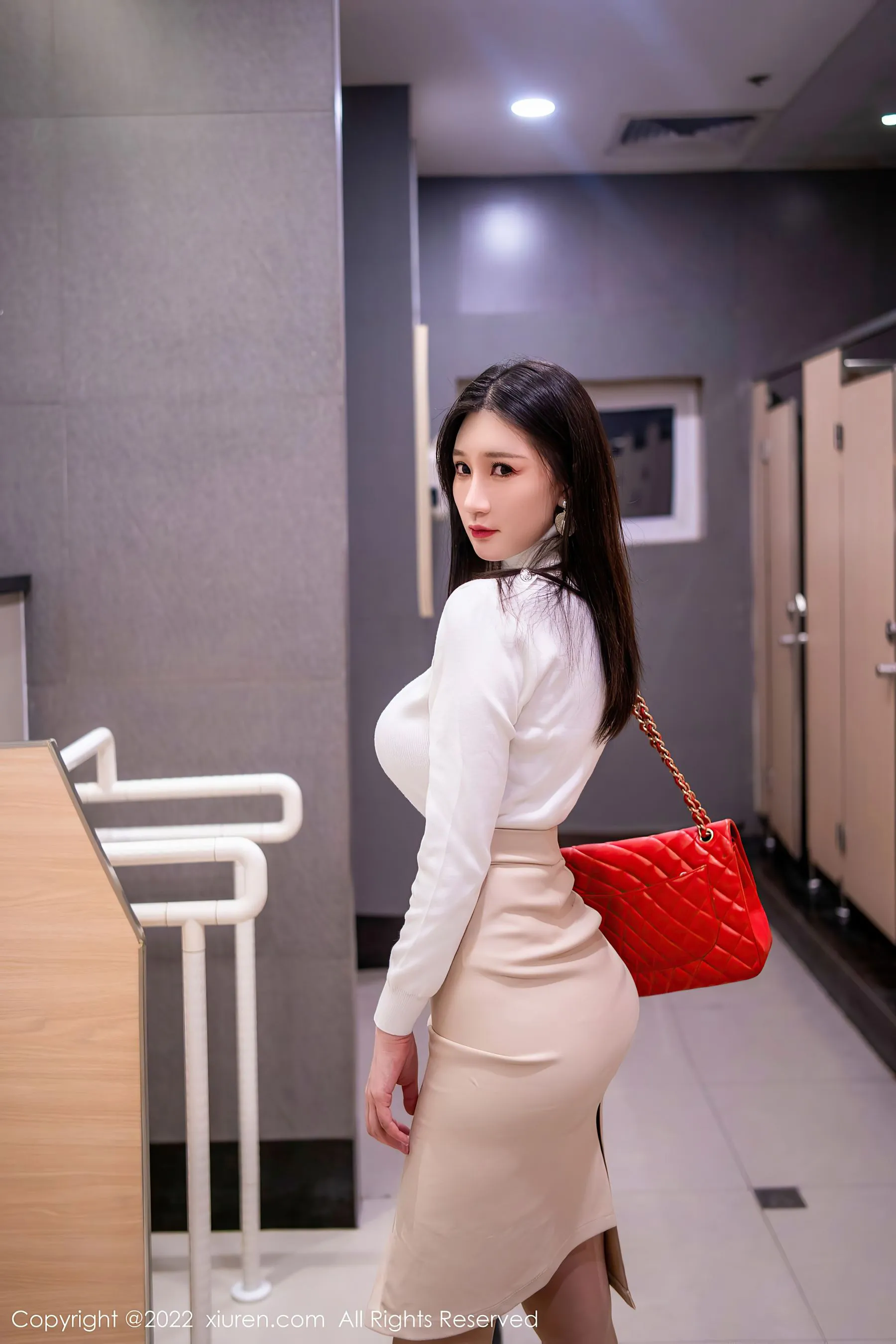  秀人网 No.4887 顾乔楠Cora 御姐美臀第21张