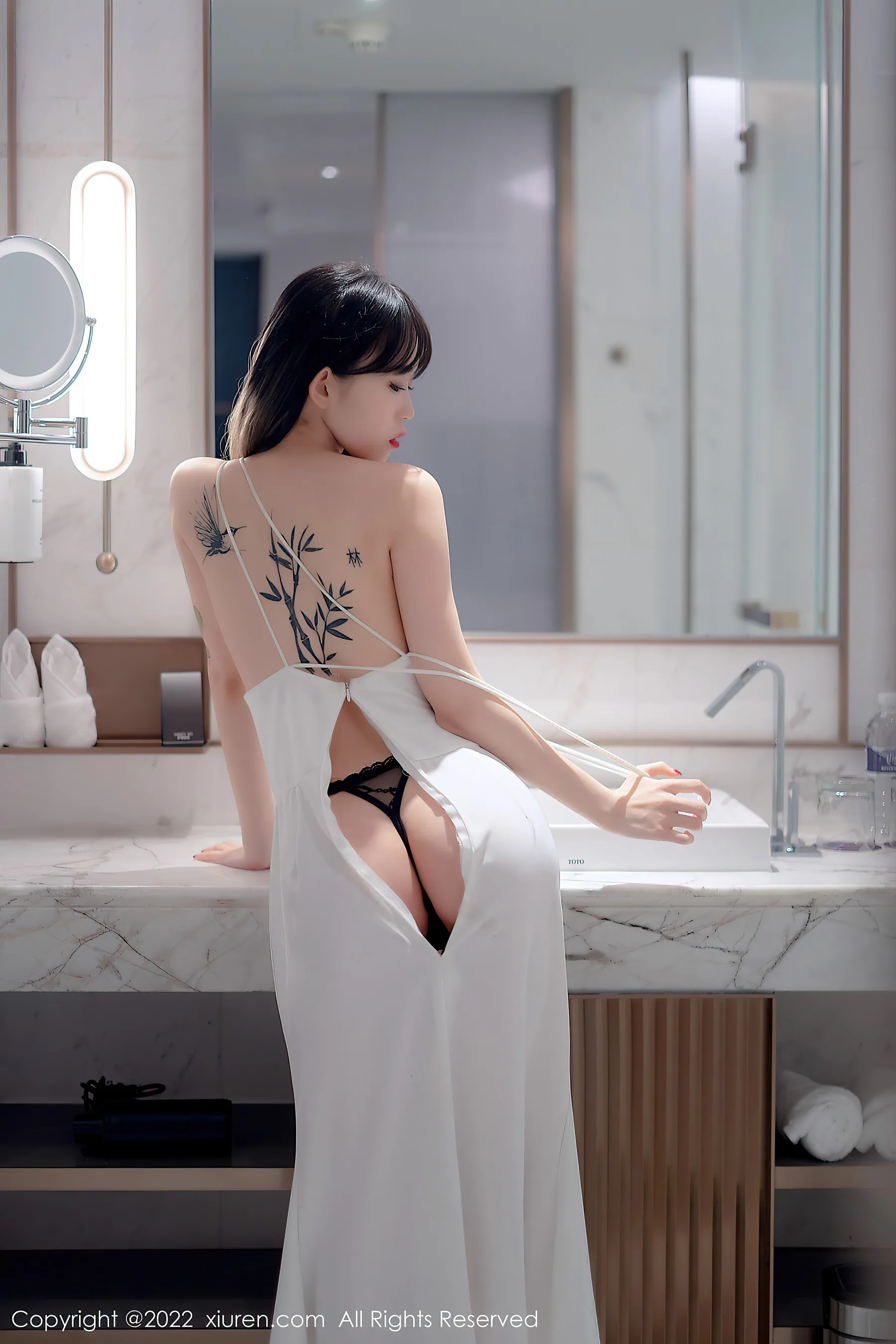 秀人网 No.4611 奶瓶. 淑女美腿长裙薄纱第3张