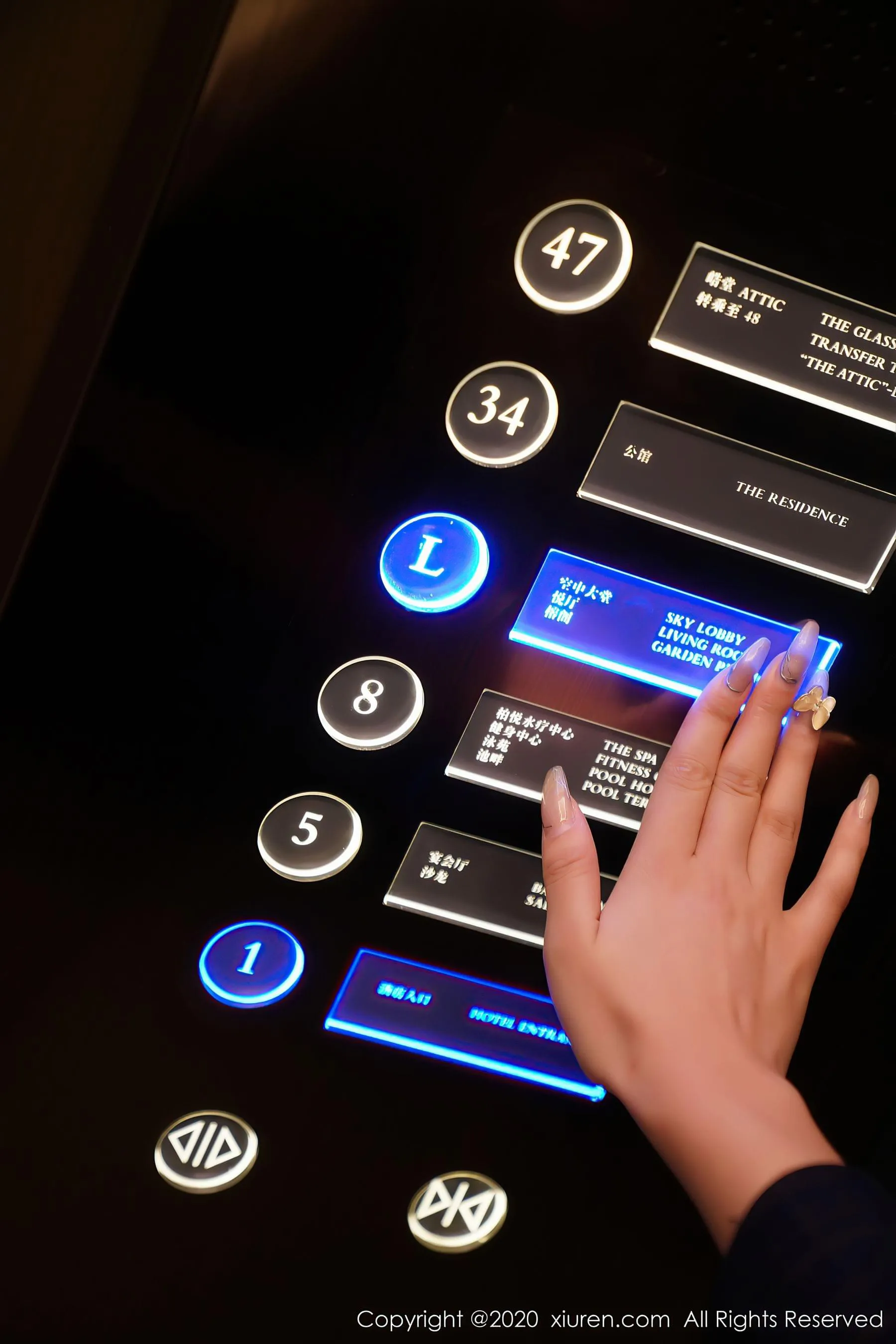  秀人XIUREN No.2396 柴婉艺Averie第10张