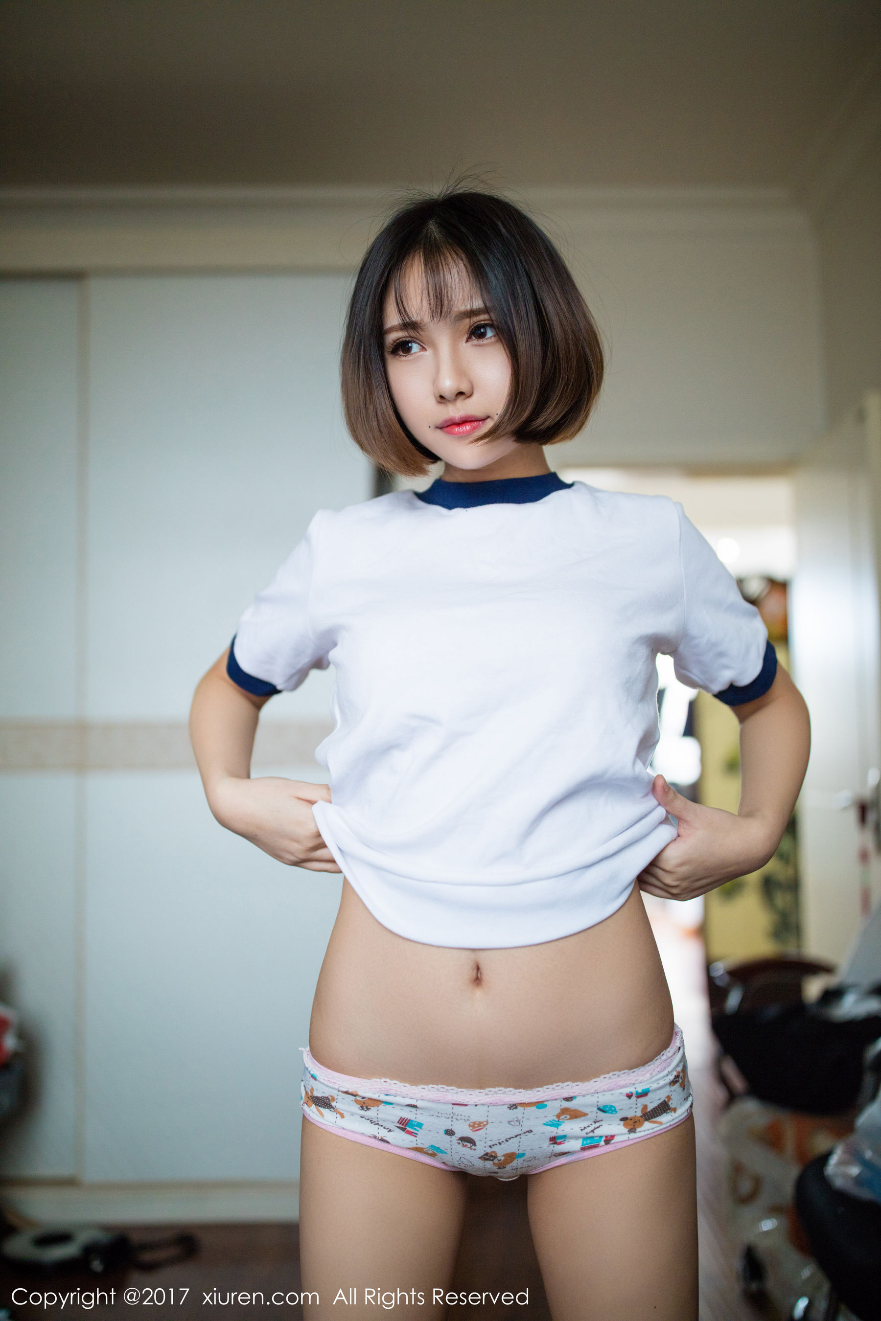 小魔女奈奈《清纯气息的少女诱惑》 秀人网XIUREN No.736第2张