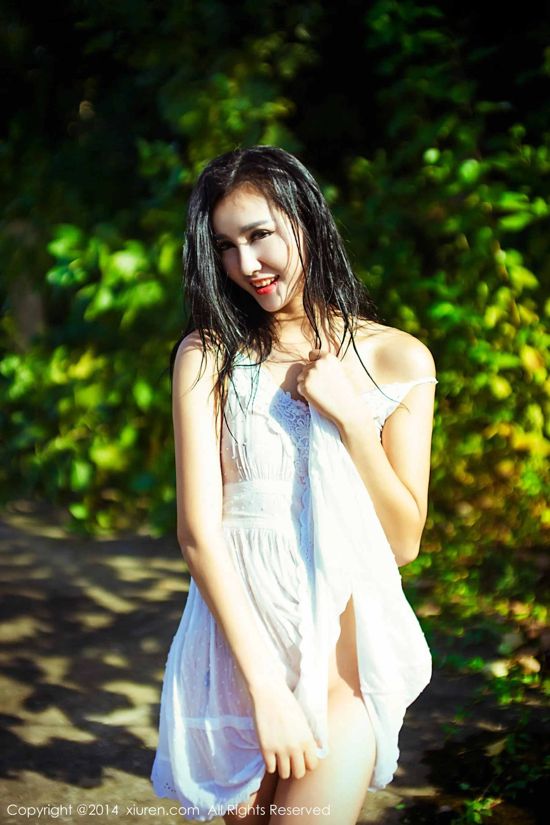  刘薇拉《烈日下的少女》 秀人网 No.226第13张