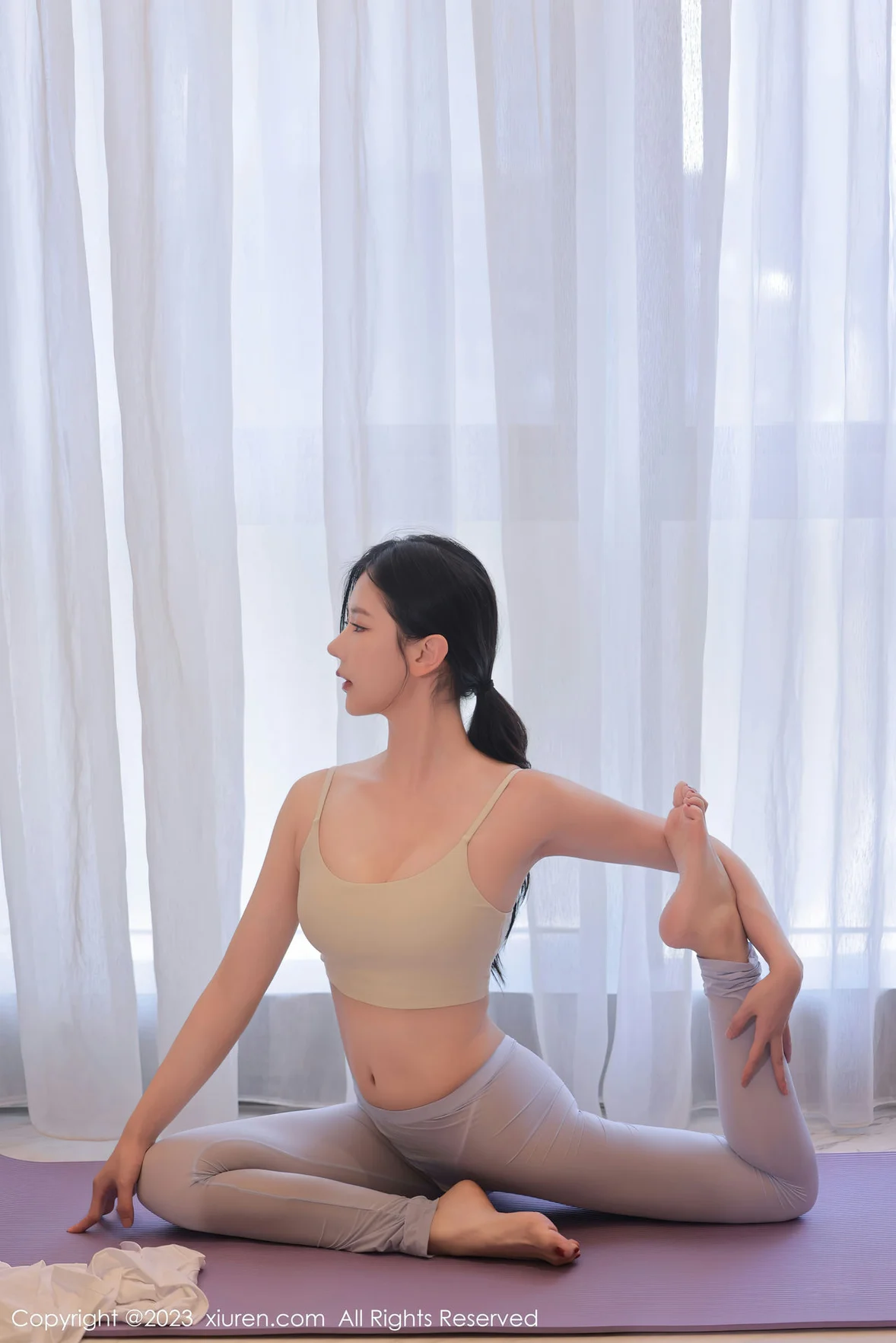  XiuRen 秀人 No.7294 尹甜甜 瑜伽写真广州旅拍 [68P]第4张