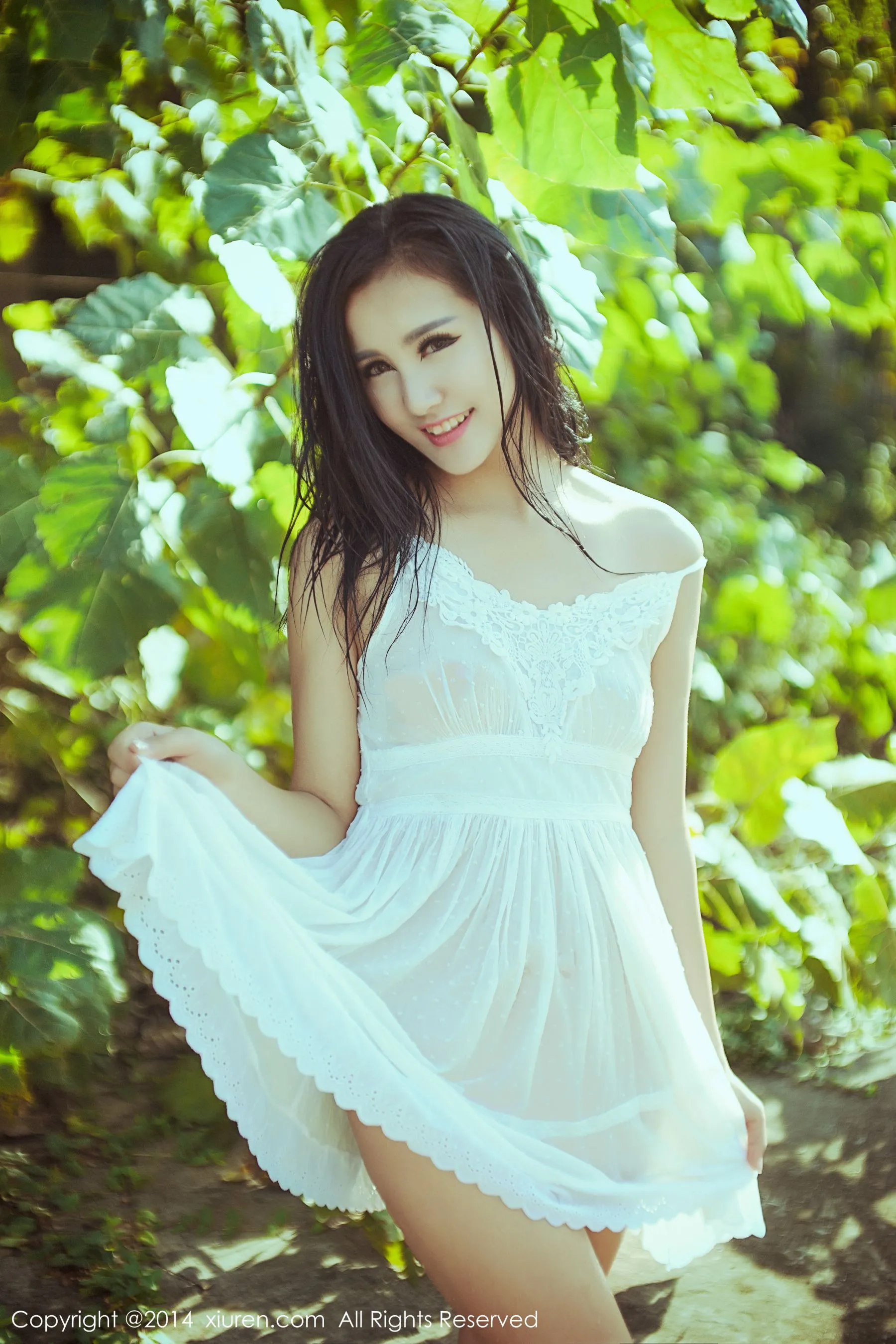 刘薇拉《烈日下的少女》 秀人网 No.226第12张