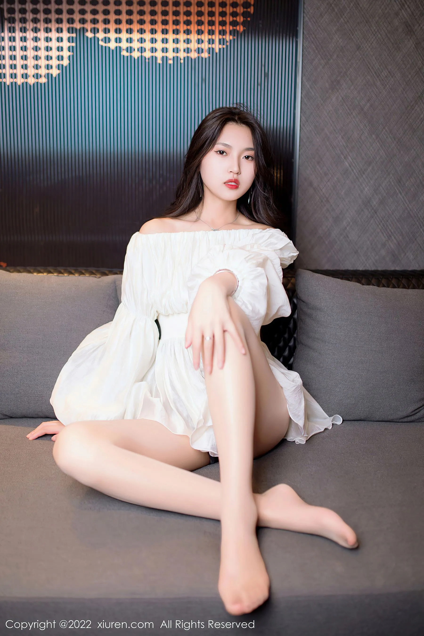  秀人网 No.5399 十九九 新人美腿第27张