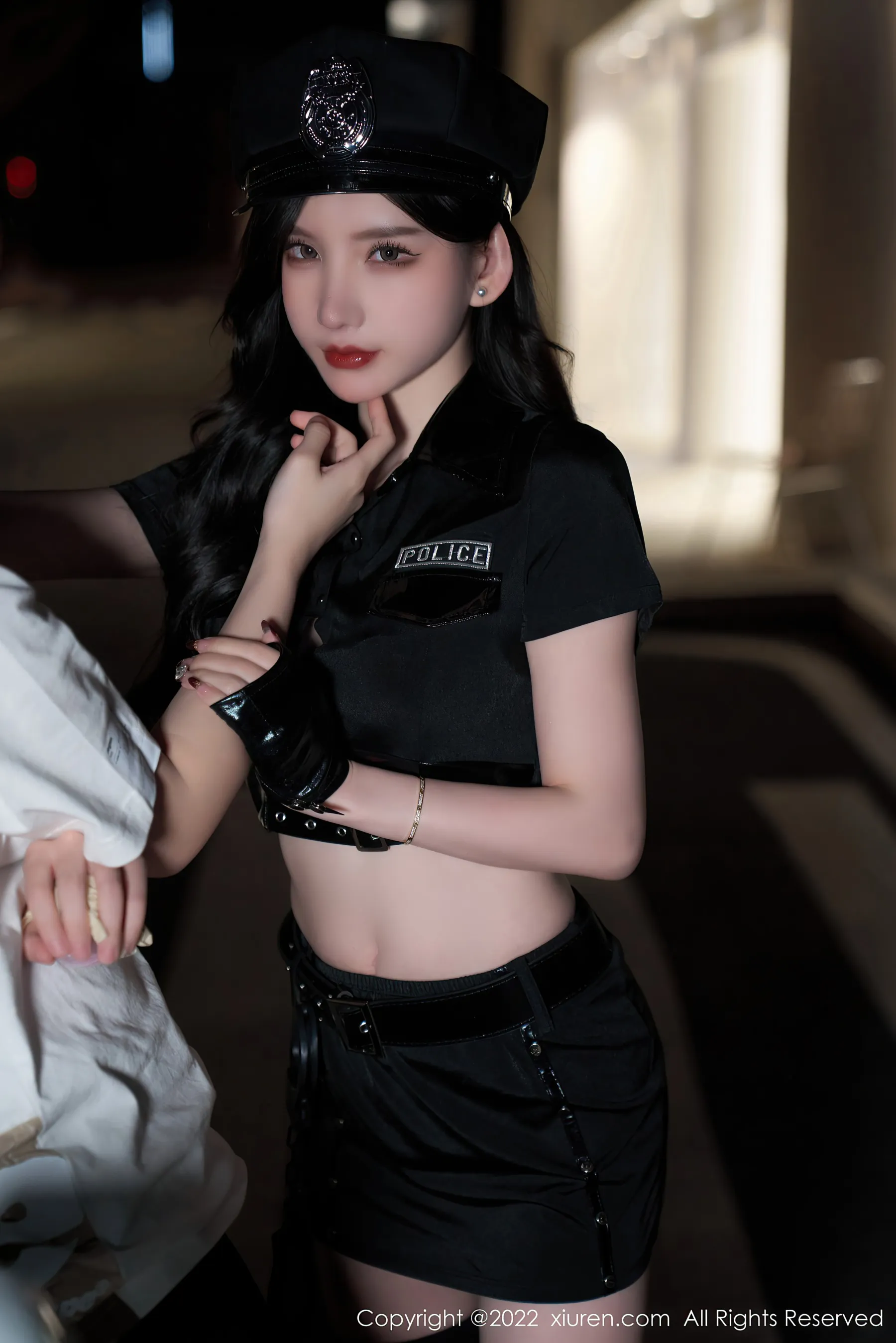  秀人网 No.4741 周于希Sally 黑丝美腿女警制服第21张