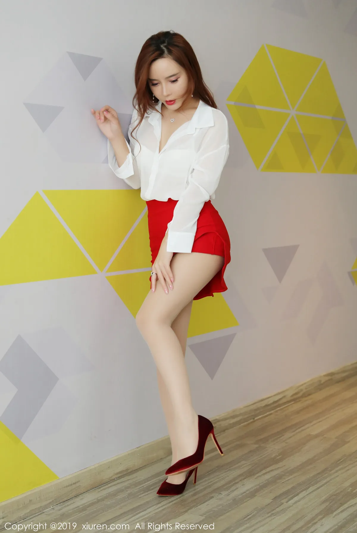 XIUREN秀人网 N0.1879 艾小青第1张