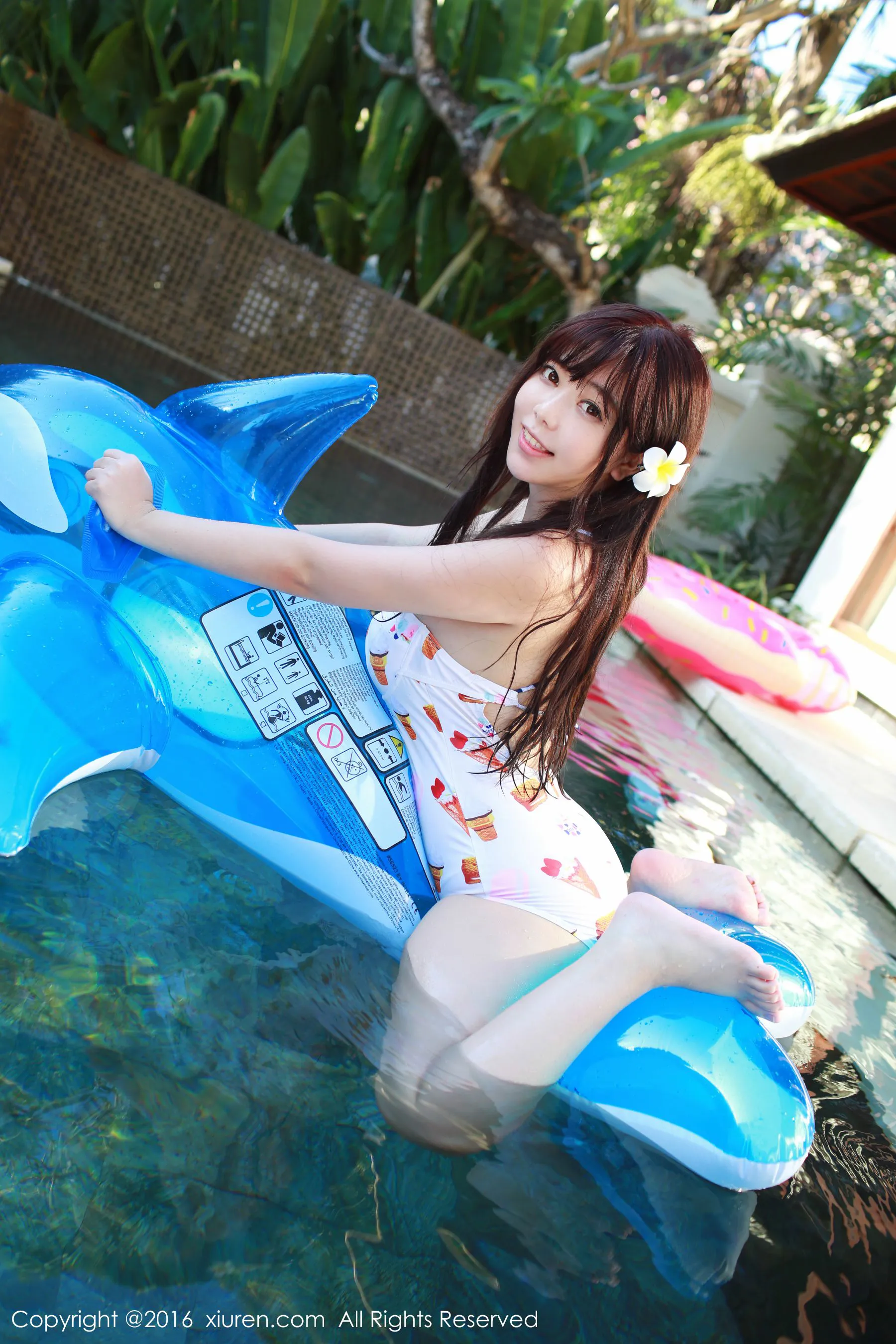 刘飞儿Faye《巴厘岛旅拍》2套死库水 秀人网 No.514第11张