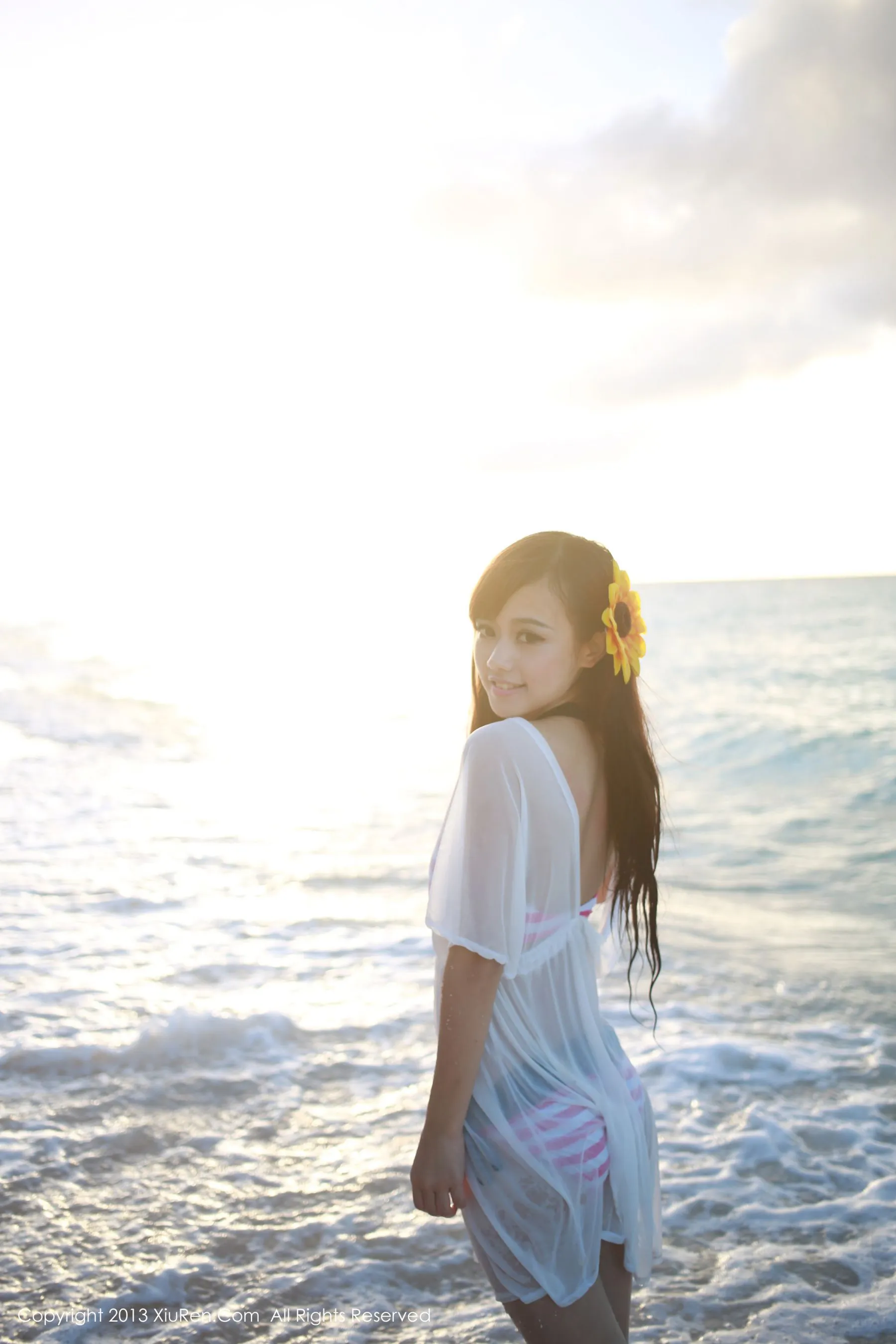  腹黑贫乳腰窝美臀萝莉女神@toro羽住 秀人网 No.056第20张