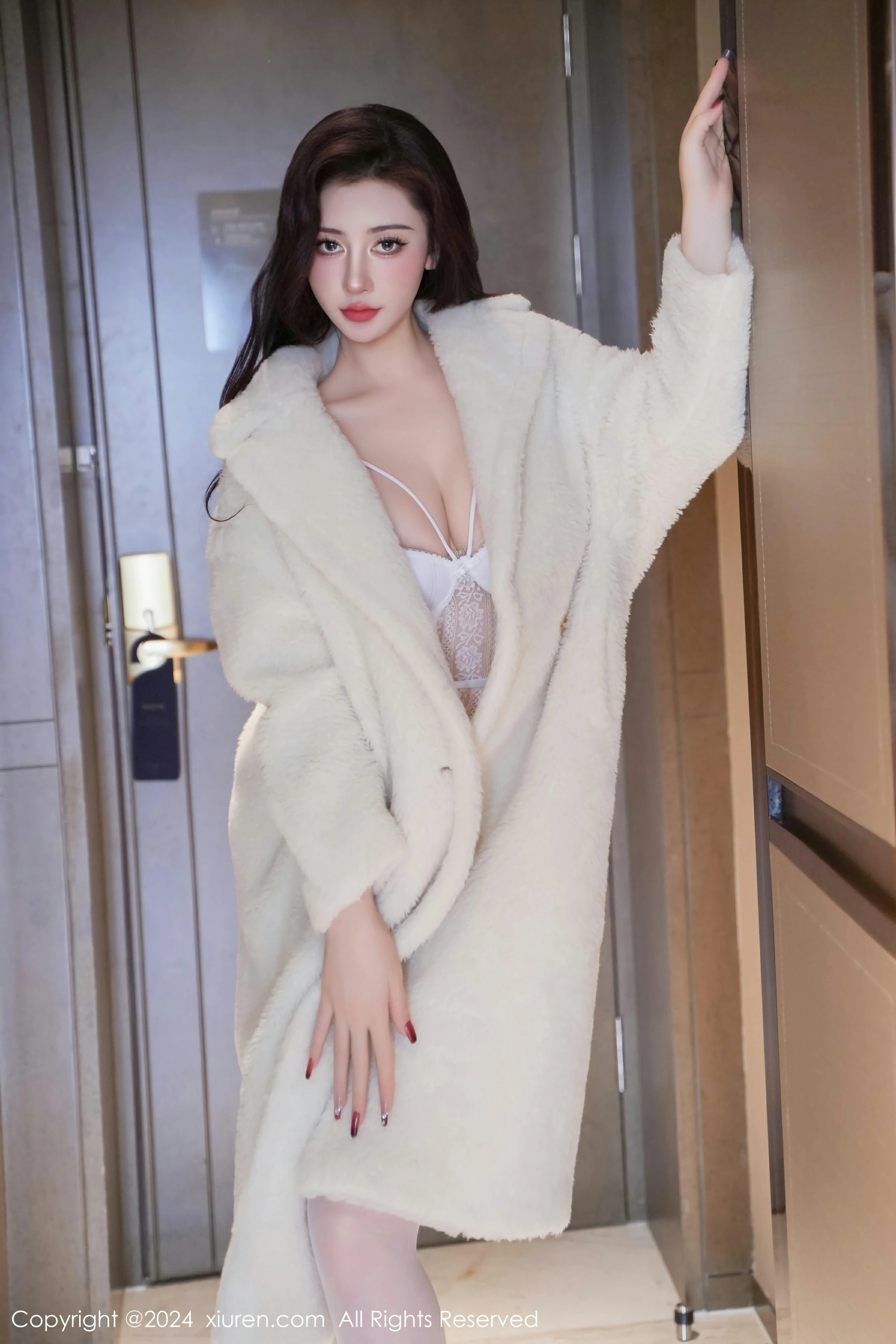  XiuRen 秀人 No.7978 蕾蕾醒了没 [75P]第10张