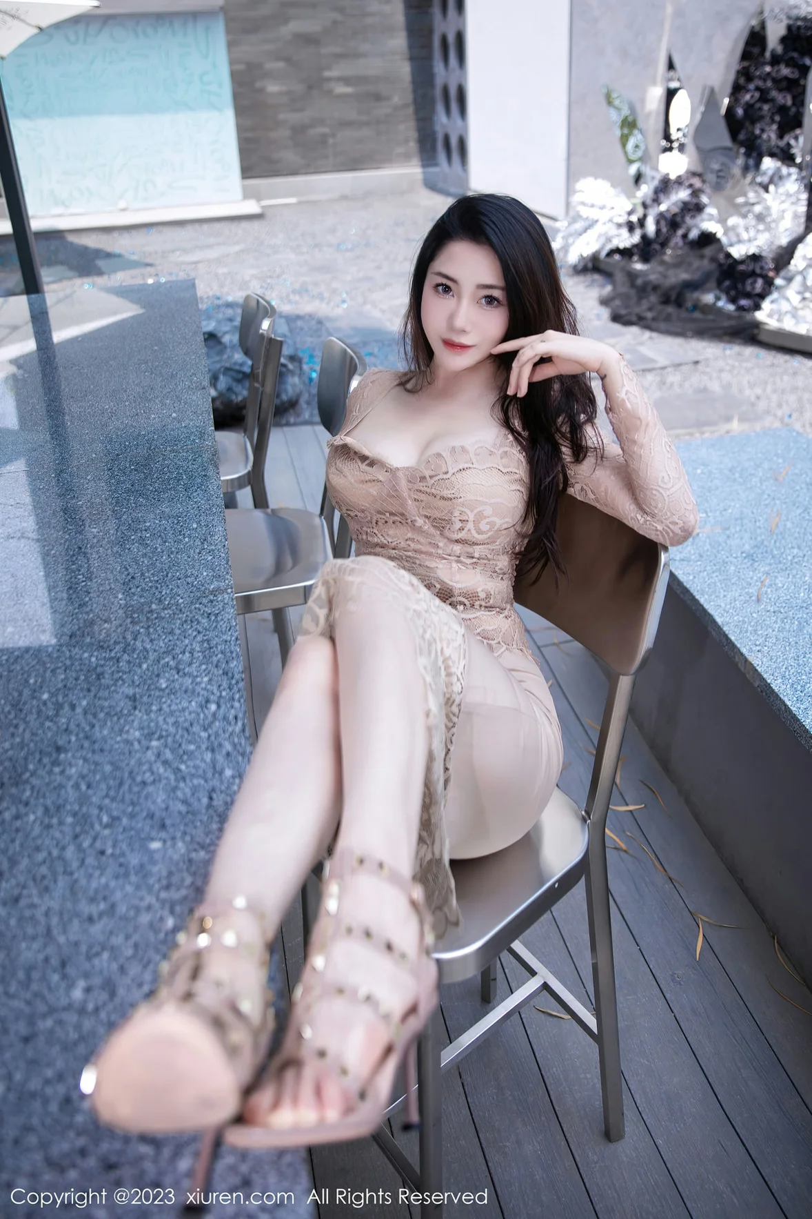  XiuRen 秀人 No.7216 严利娅Yuliya 杏色连衣长裙性感写真 [90P]第5张