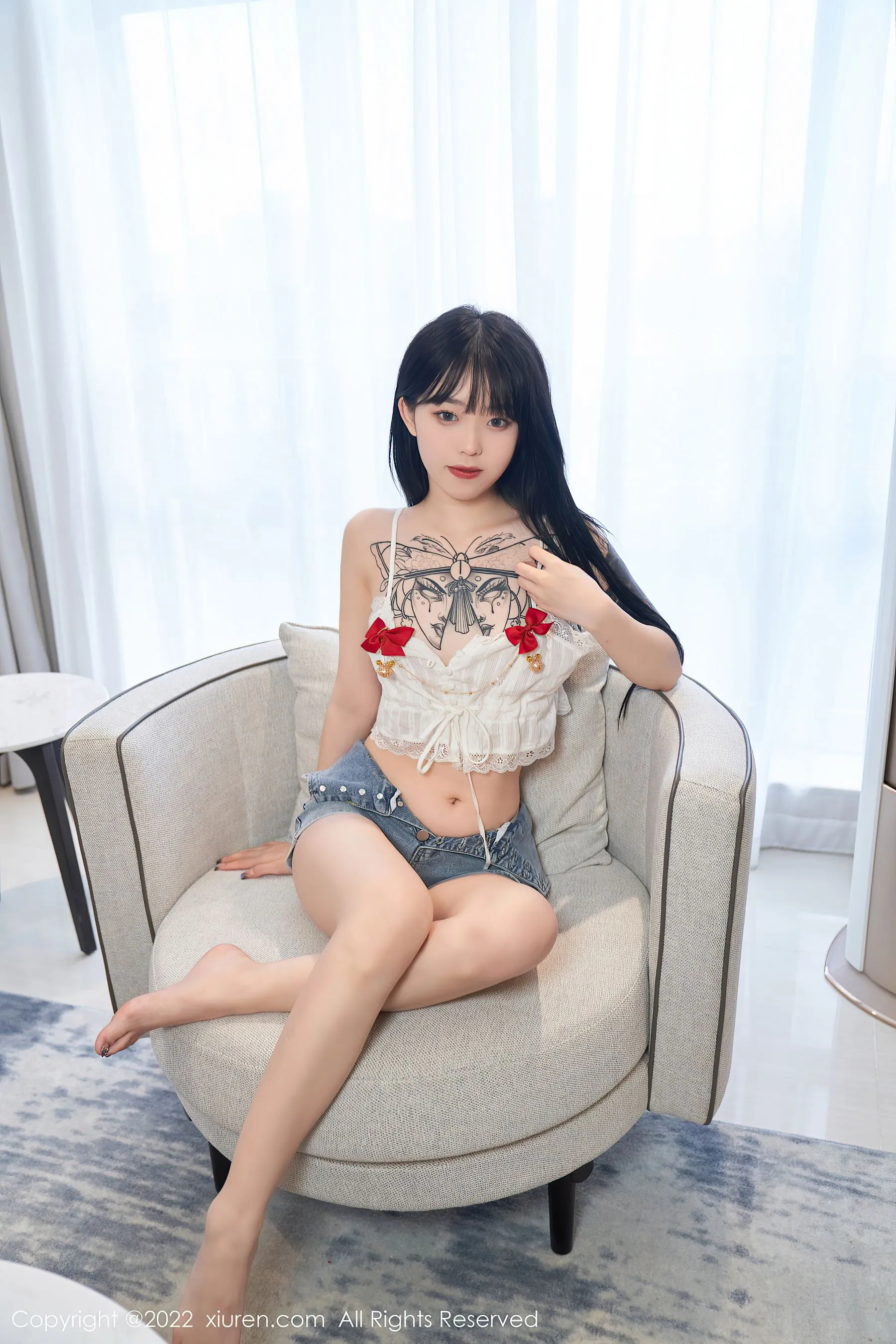 秀人网 No.5124 奶瓶. 牛仔裤美腿第3张