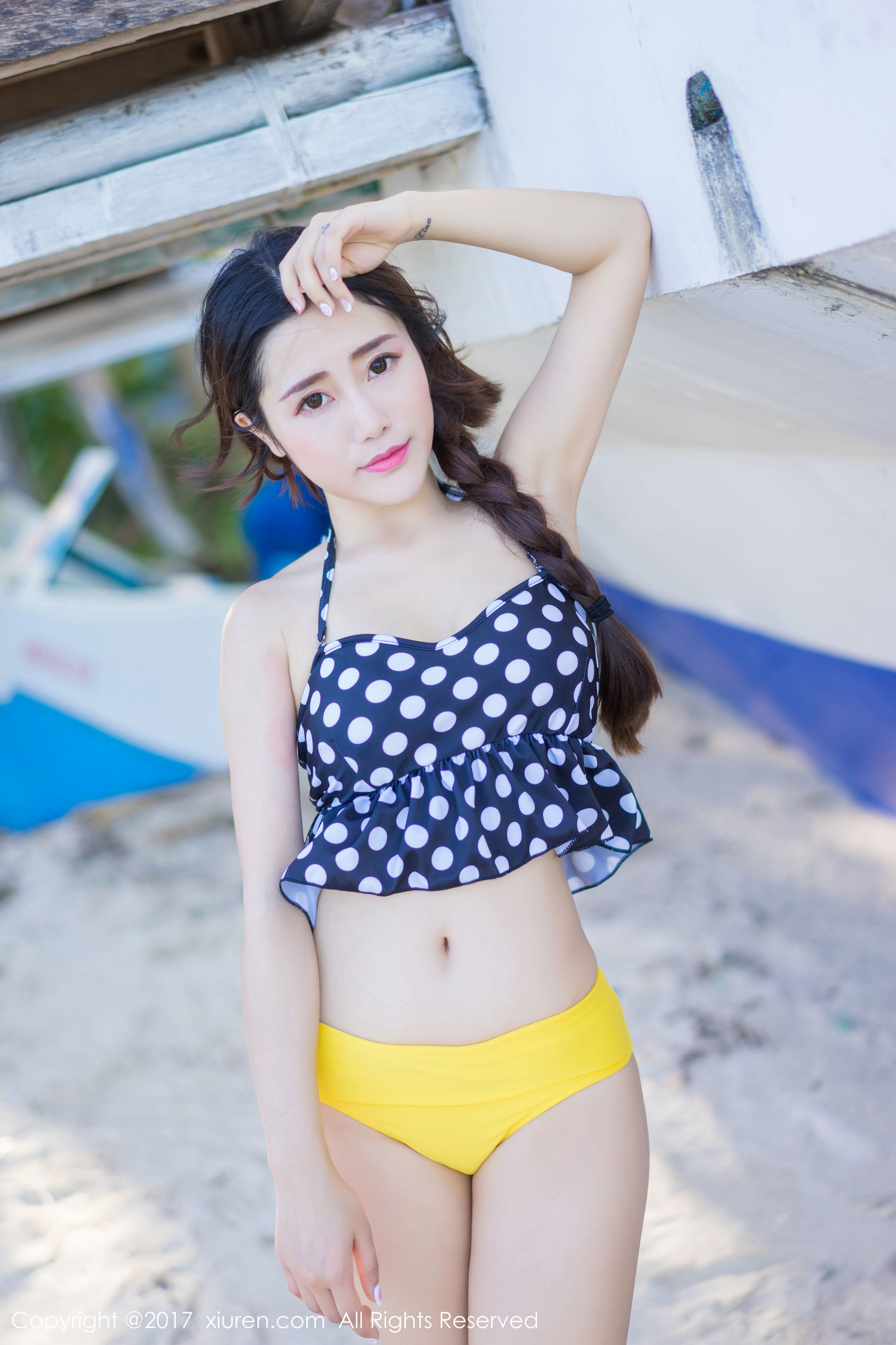 兜豆靓Youlina《室外清新,室内性感特写》 XiuRen 秀人网 NO.814第16张