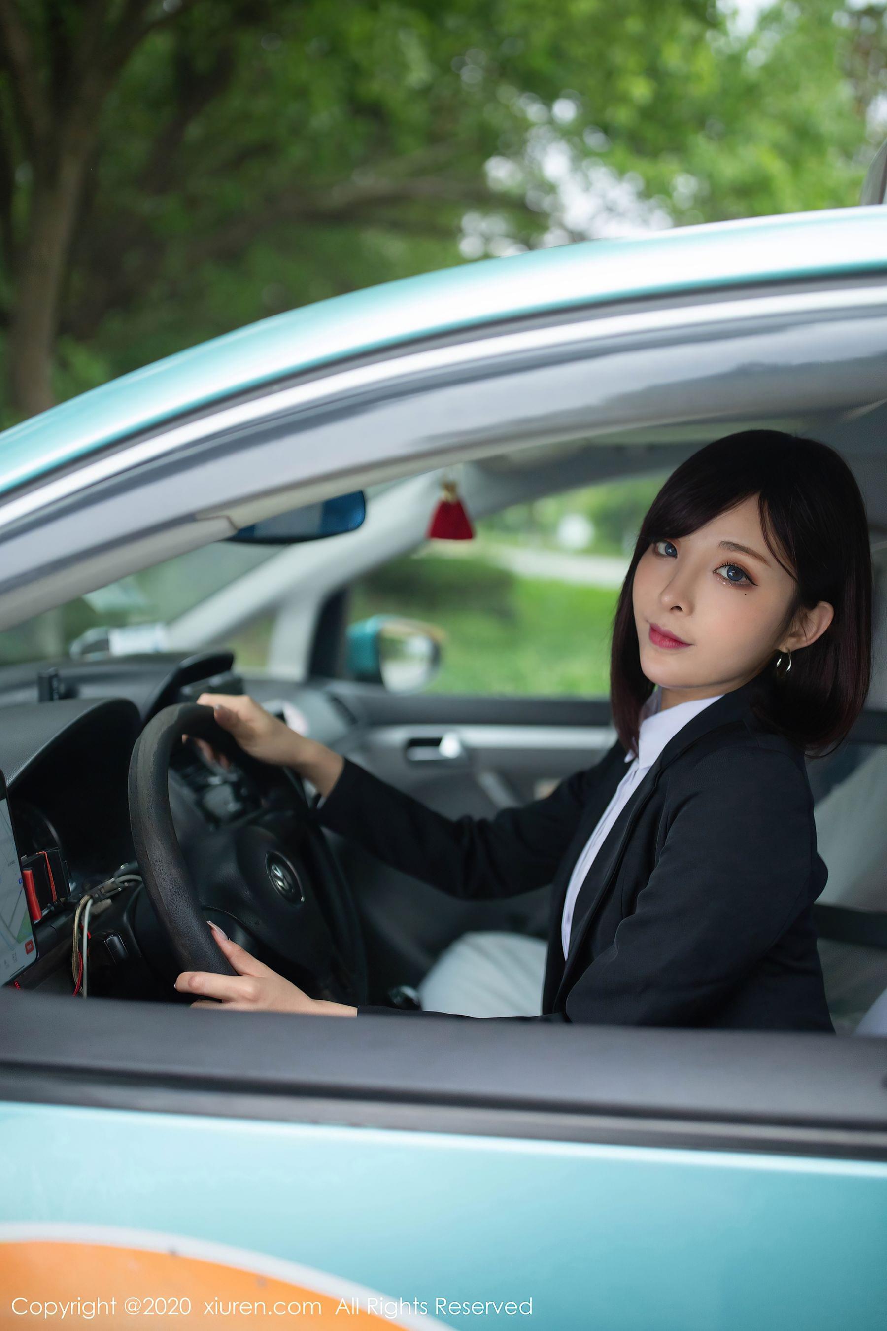  秀人XIUREN No.2322 陈小喵第23张