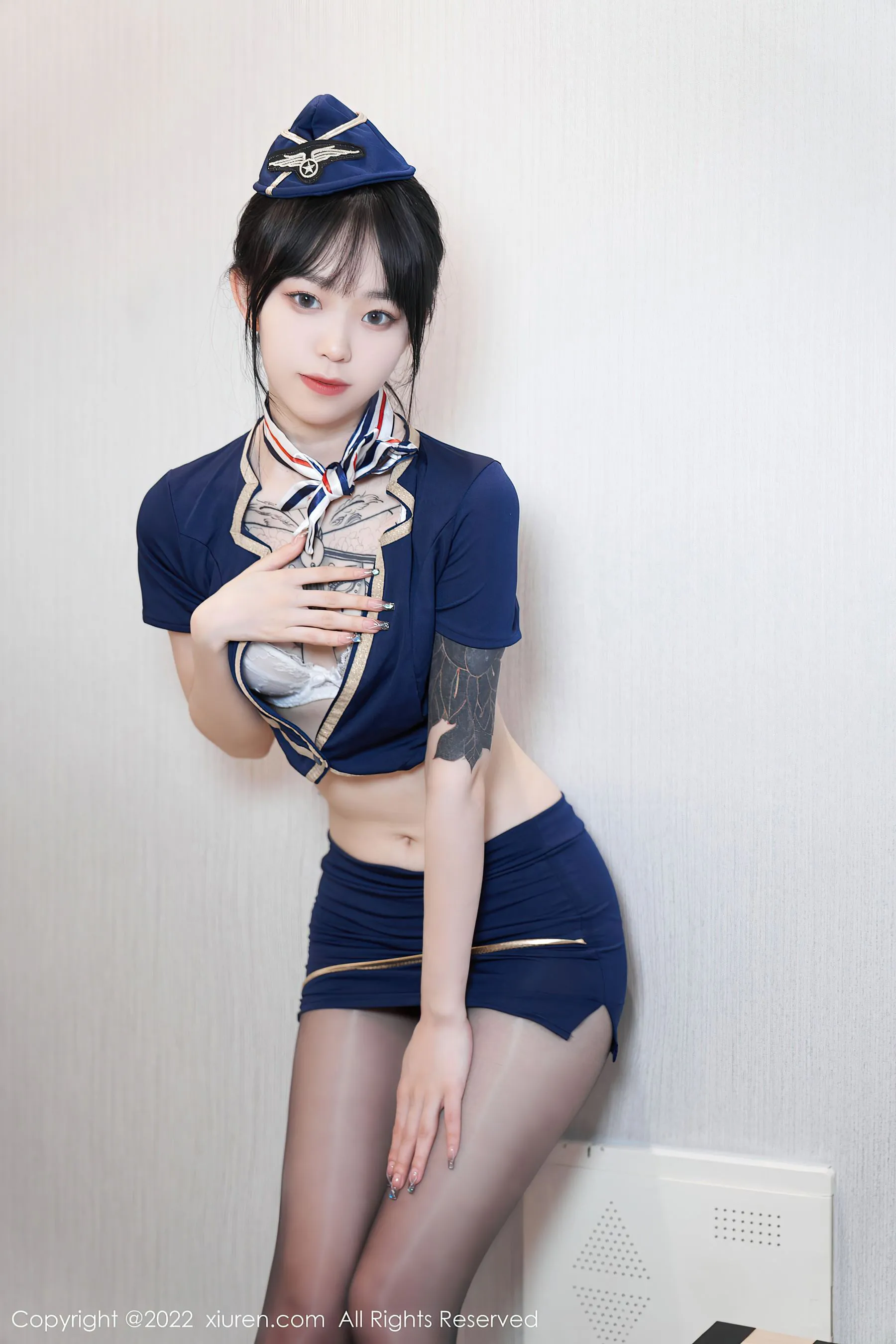  秀人网 No.5352 奶瓶. 制服美腿第10张