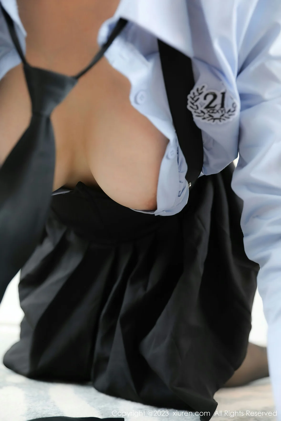  XiuRen 秀人 No.7140 柚琪Rich 性感学妹装扮 [77P]第11张