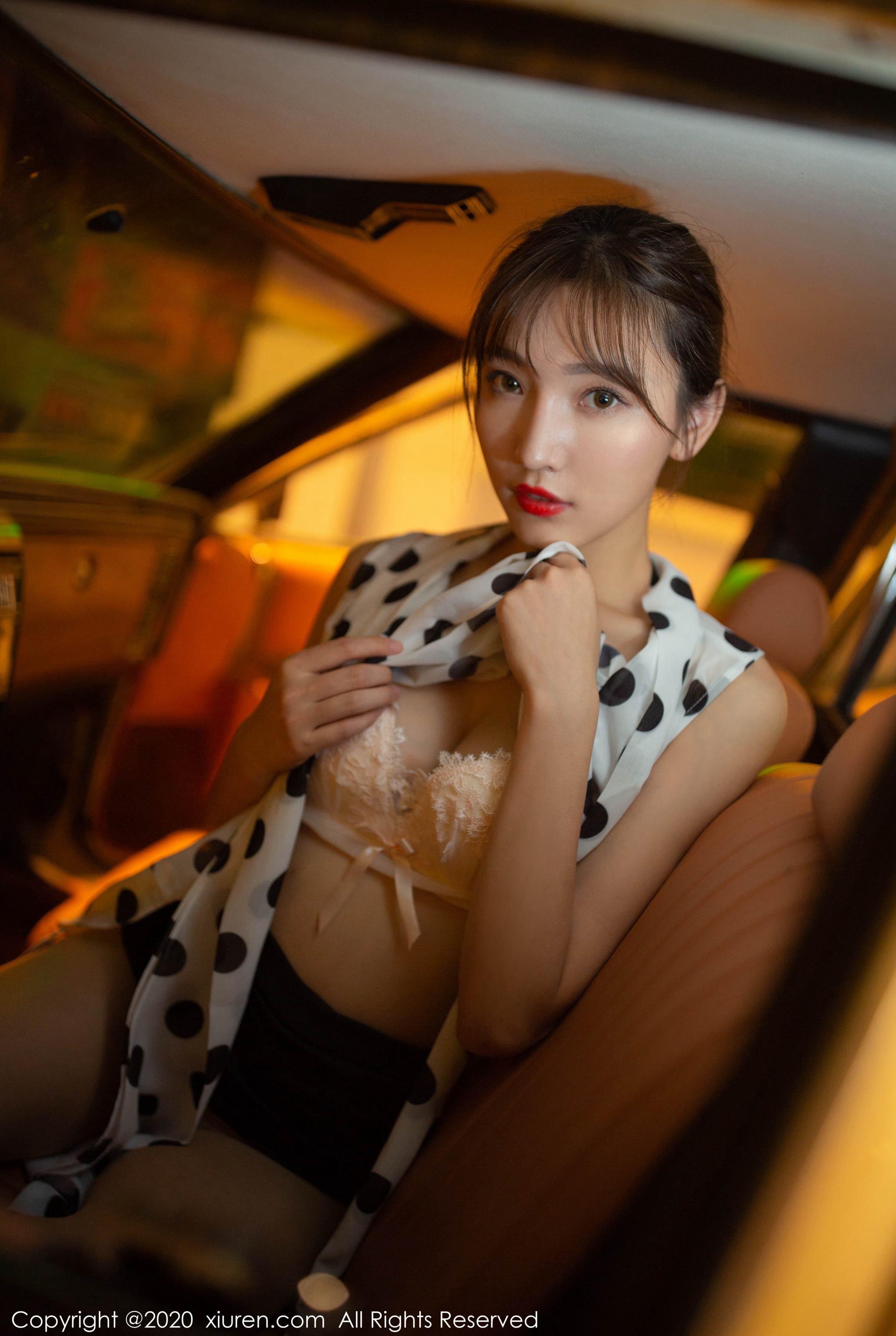 XIUREN秀人网 NO.2222 陆萱萱第15张