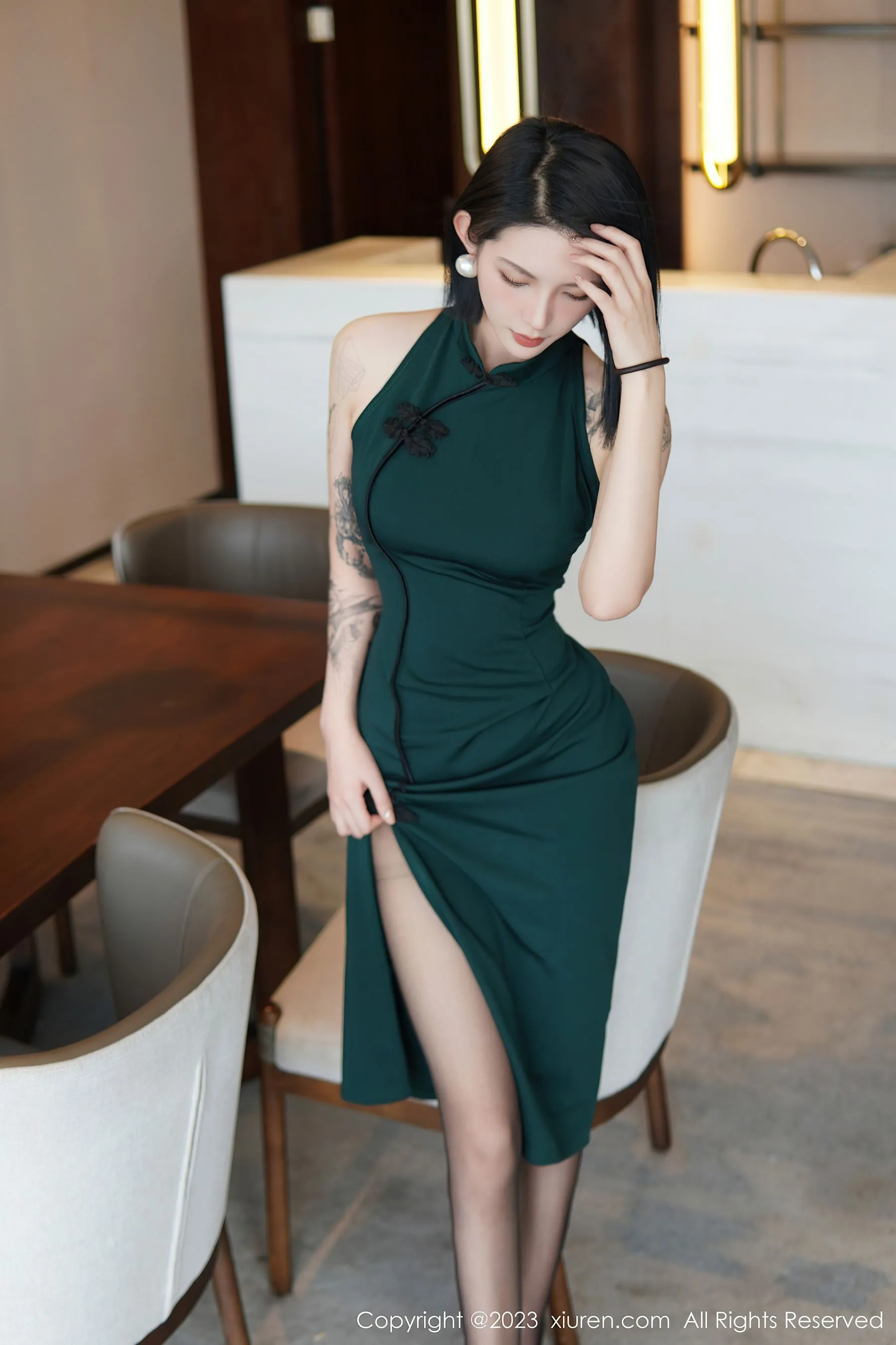 秀人网 No.6205 乔一一 黑丝美腿第20张