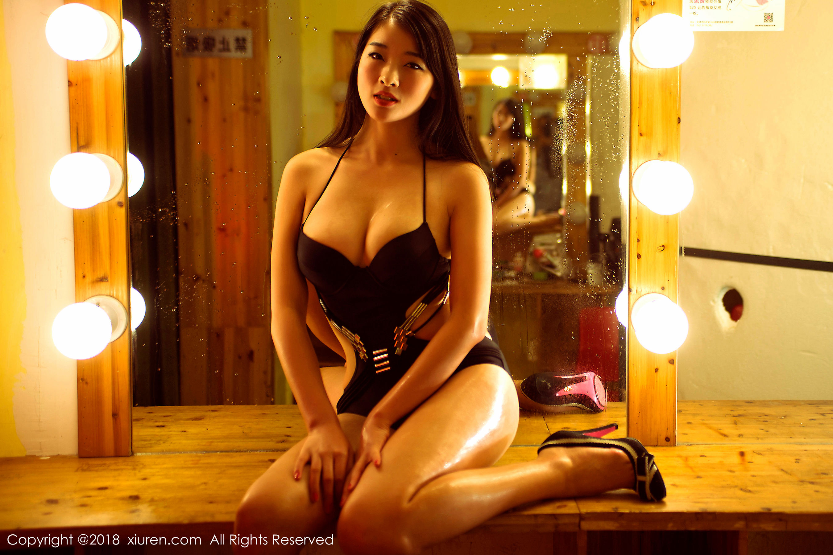  软妹子@空白Ivy《连体泳衣+连体瑜伽》 秀人 No.885第7张