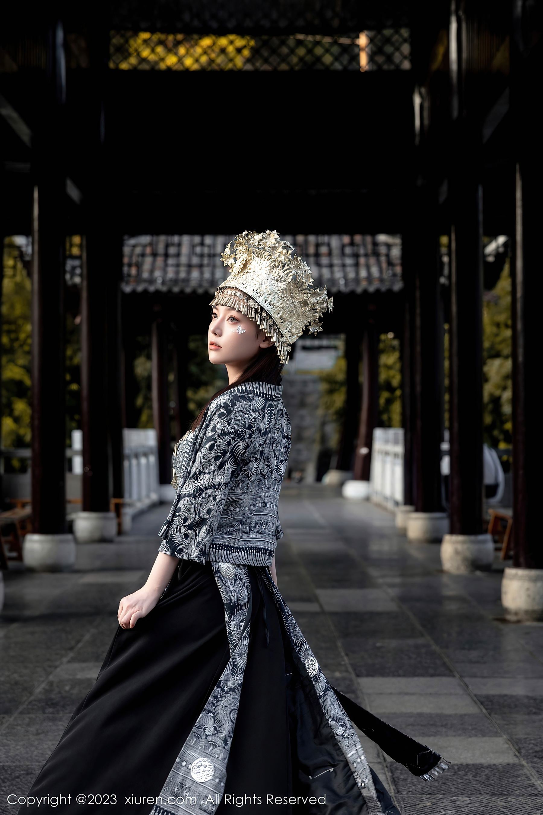 XiuRen 秀人 No.7448 豆瓣酱 苗族服饰第24张