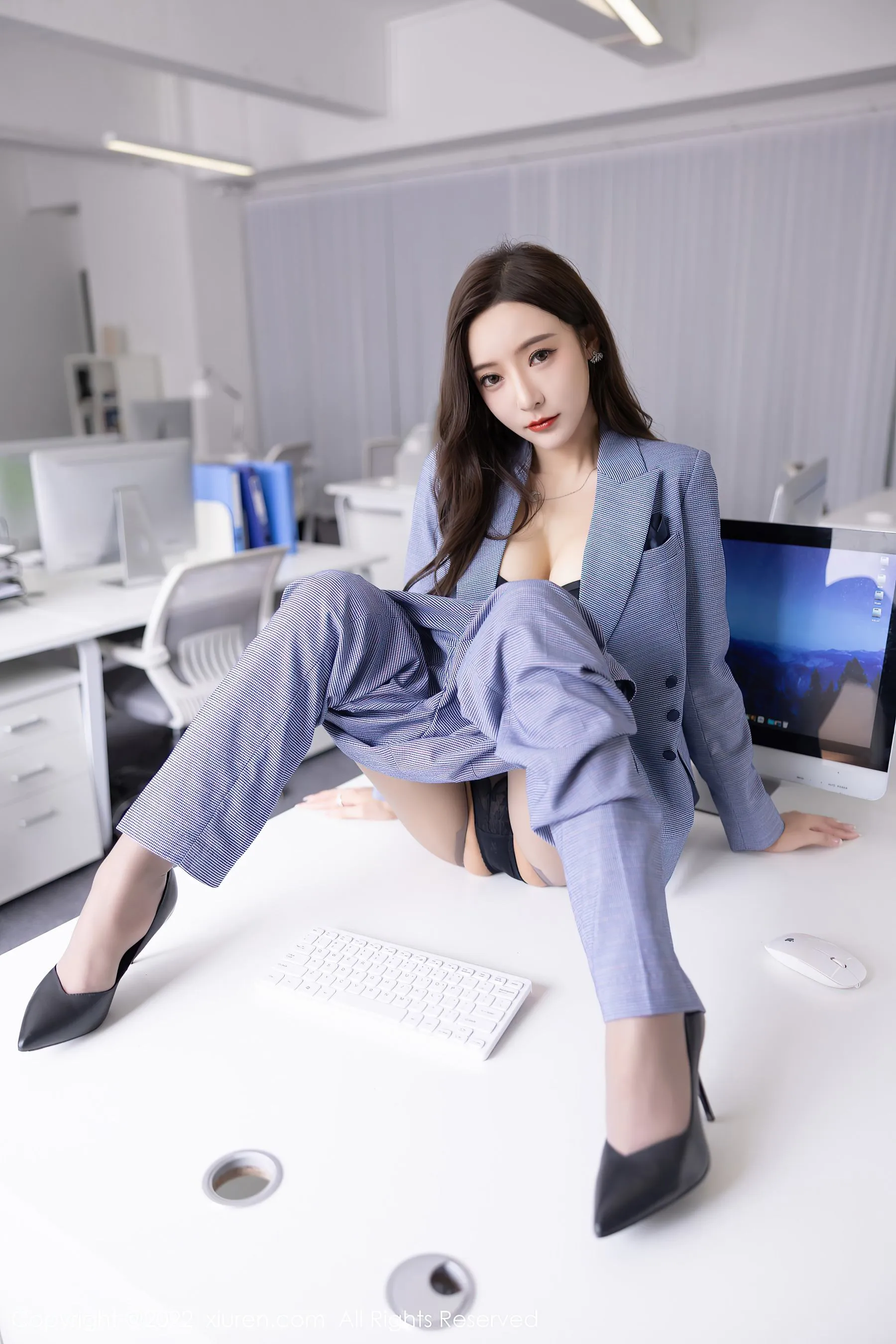 秀人网 No.5629 王馨瑶yanni Ol职业装第27张