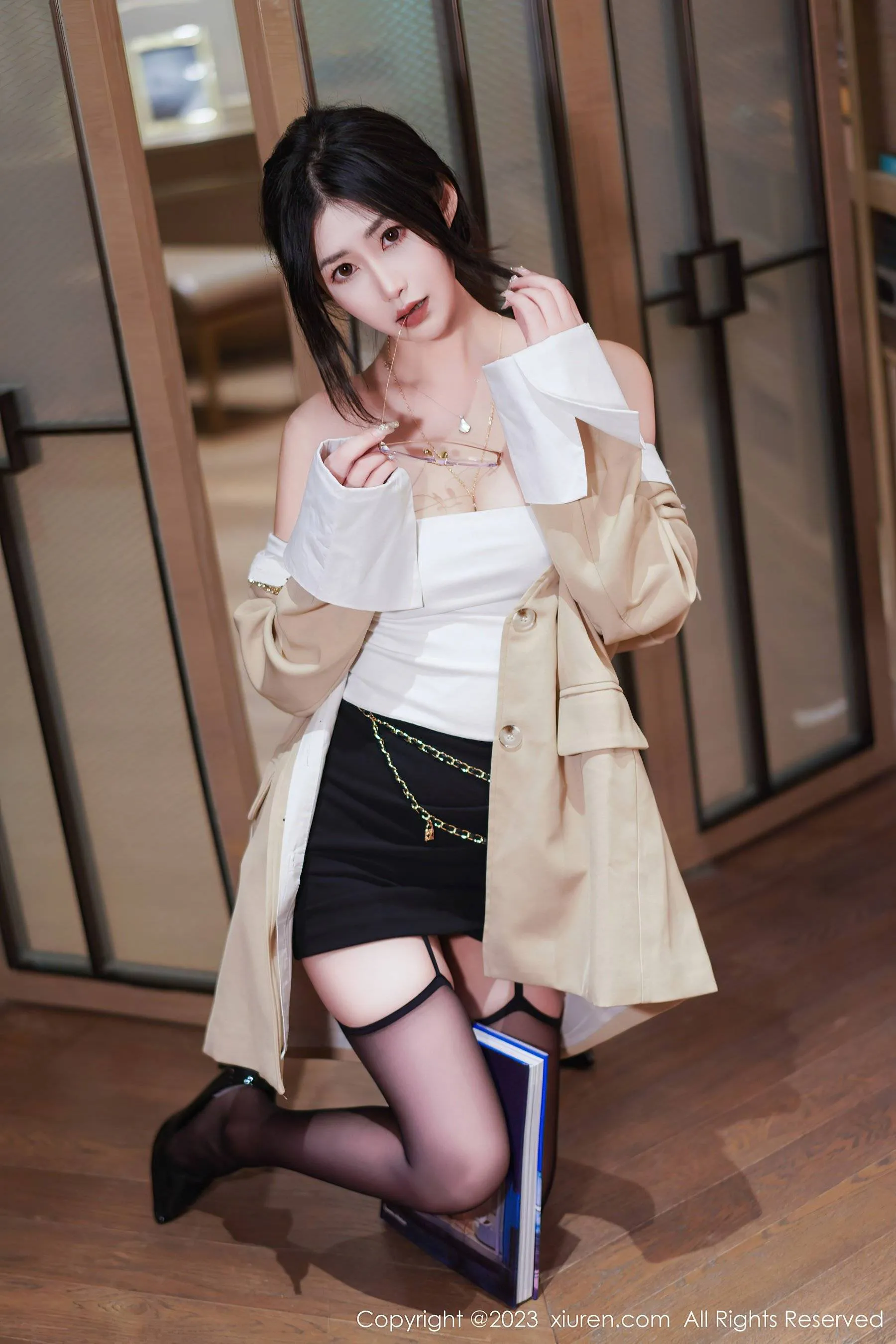  秀人网 No.6129 laura阿姣 黑丝美腿第19张