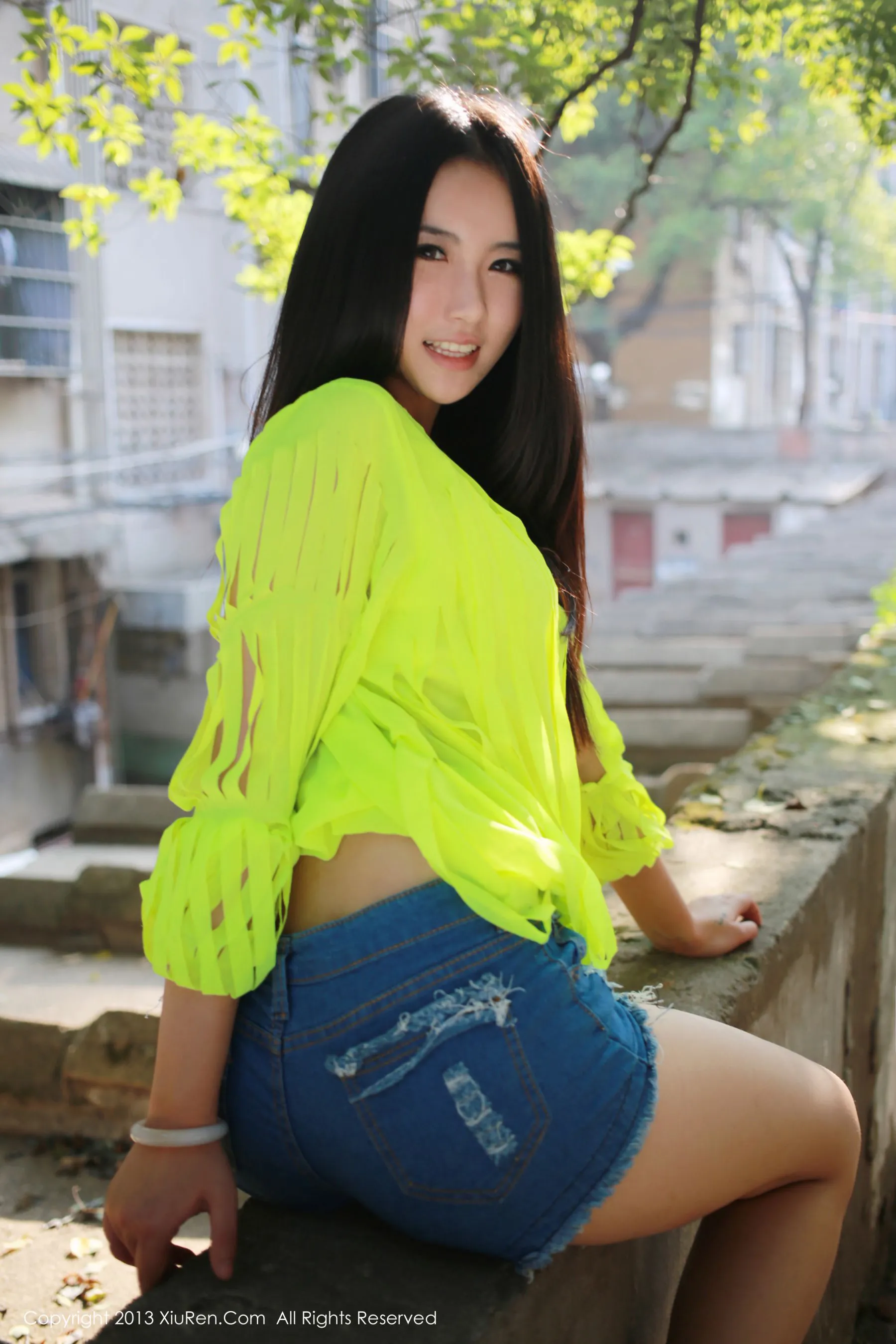 MOON嘉依 秀人网 No.017第1张