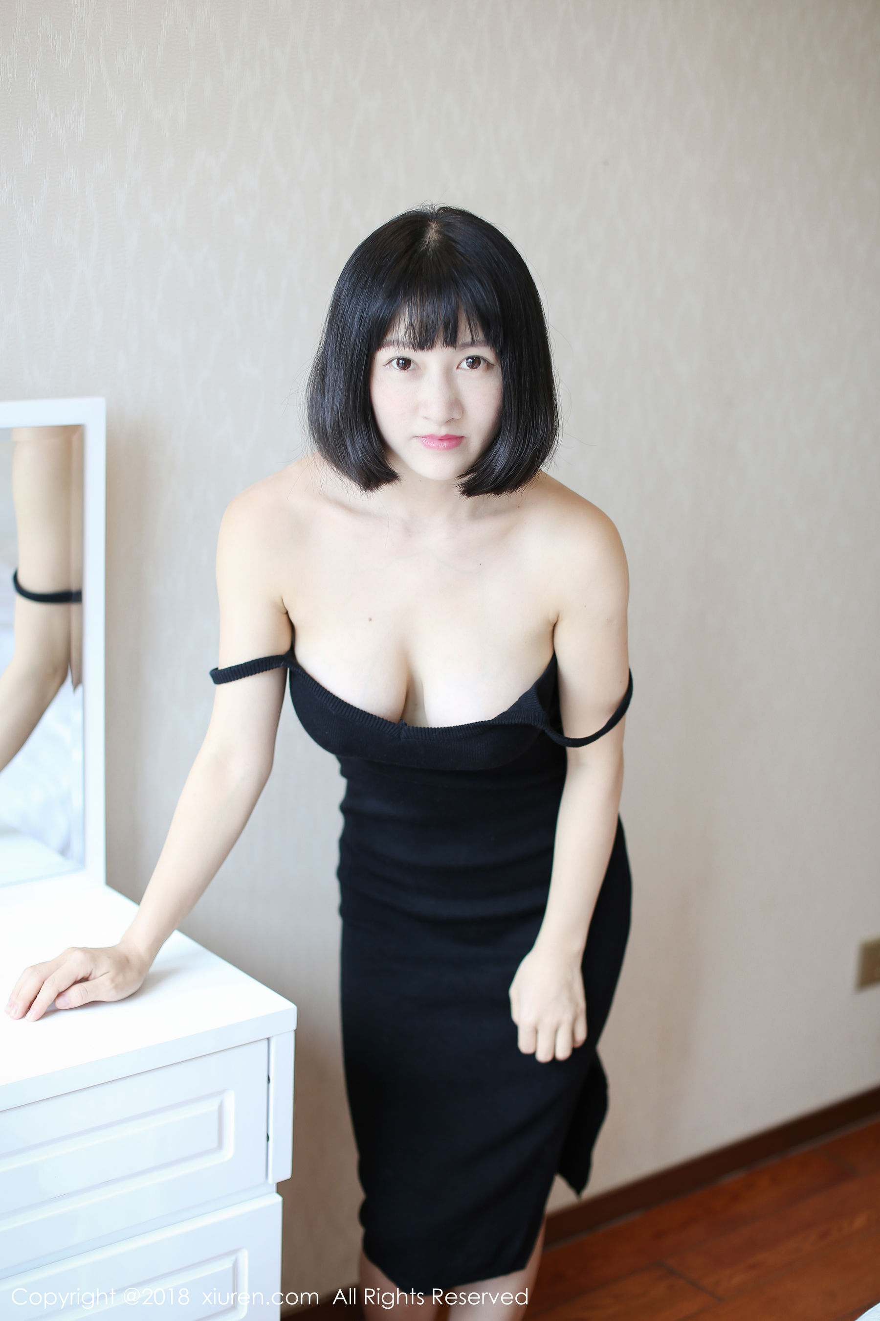 模特@小探戈《玉体浑如雪》 XiuRen 秀人网 No.1001第5张