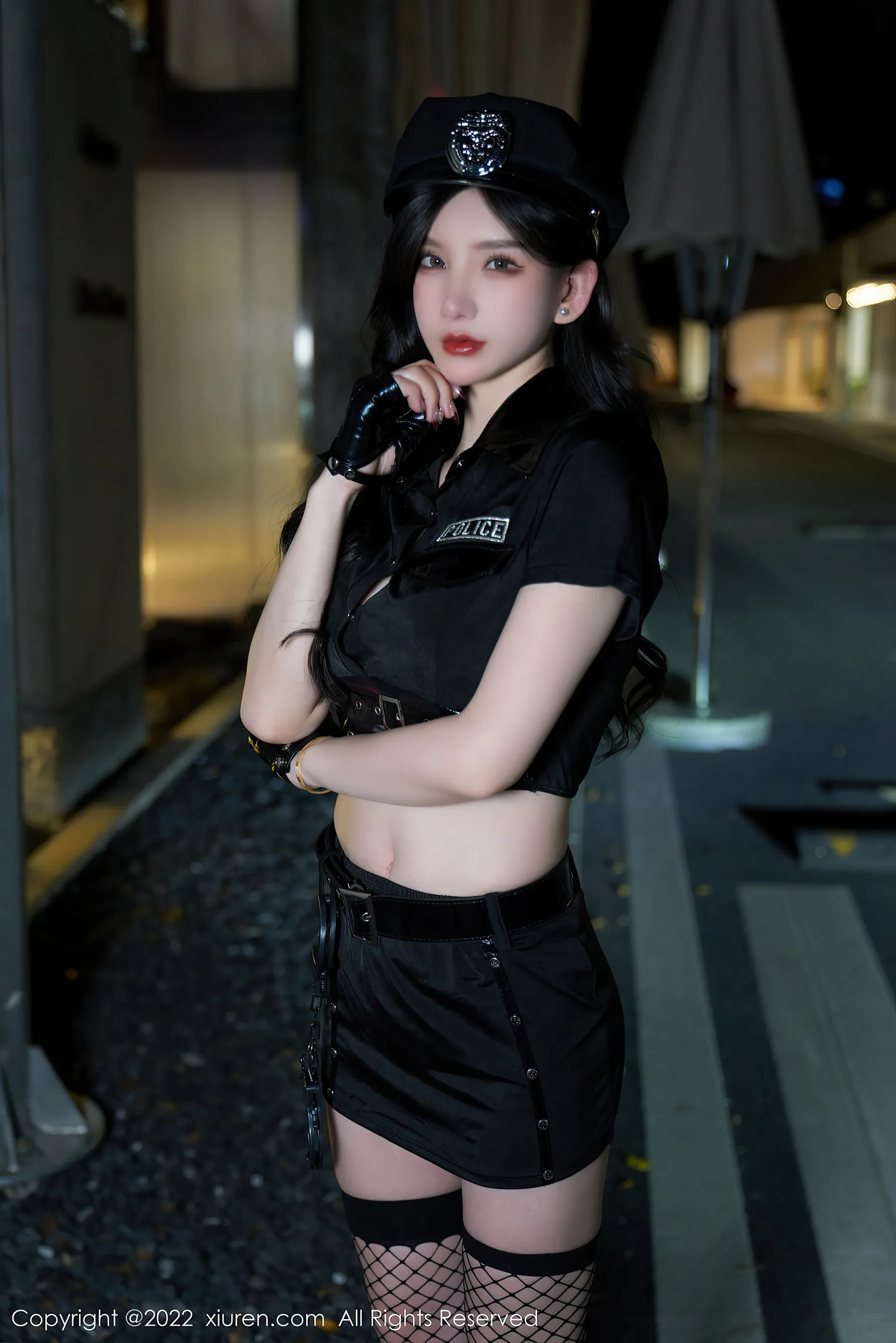  秀人网 No.4741 周于希Sally 黑丝美腿女警制服第14张