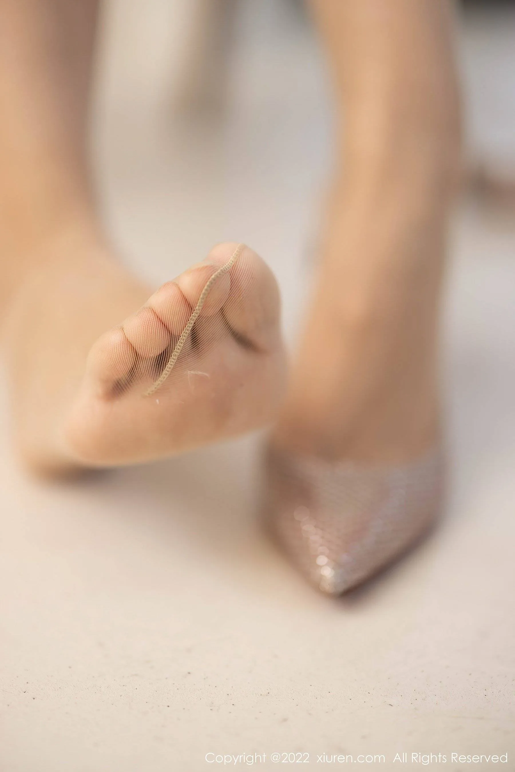 秀人网 No.5873 可樂Vicky 短裙美腿第21张