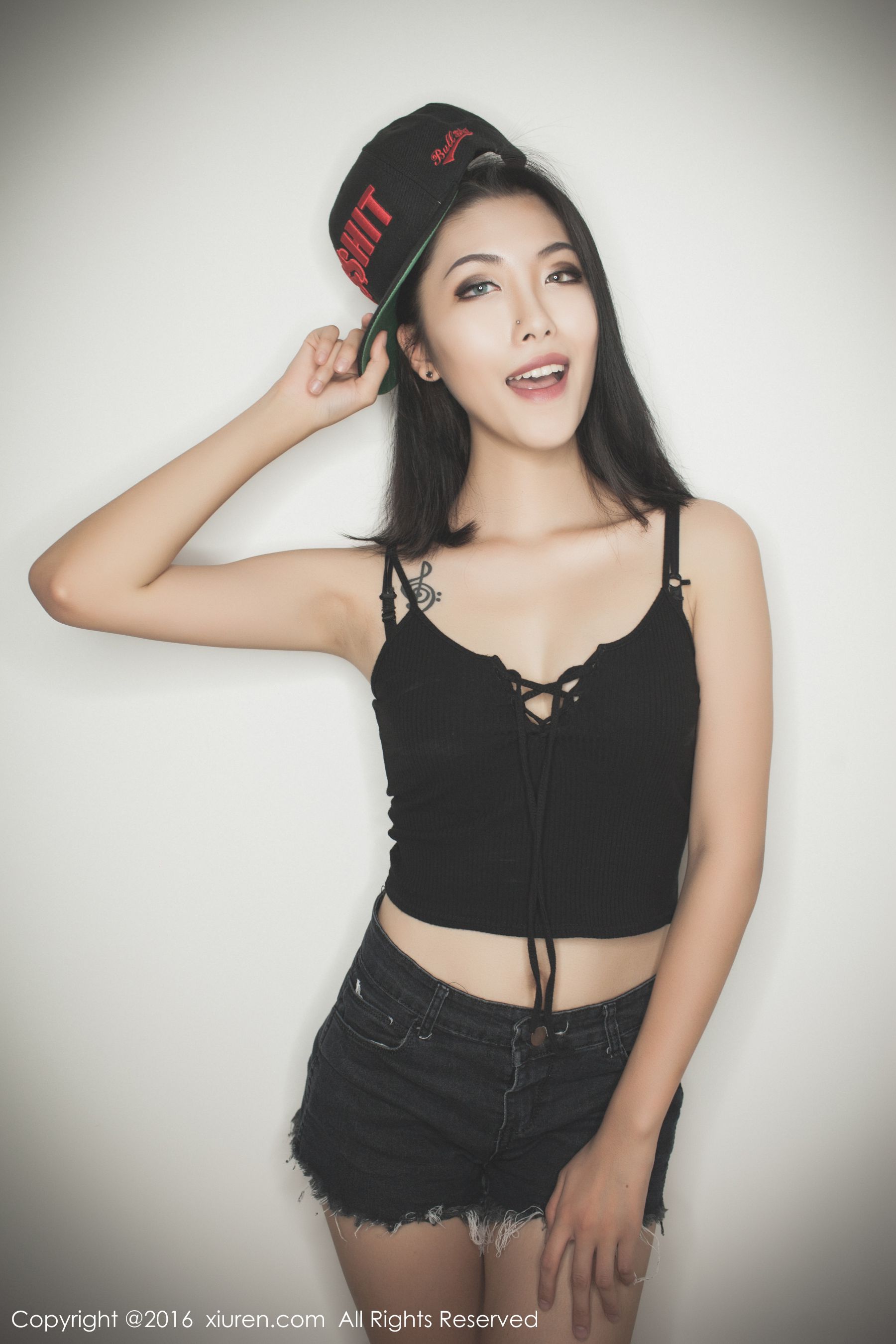  BOBO_xk(黎蒨垚)《热裤+内衣系列》 秀人网 No.617第3张