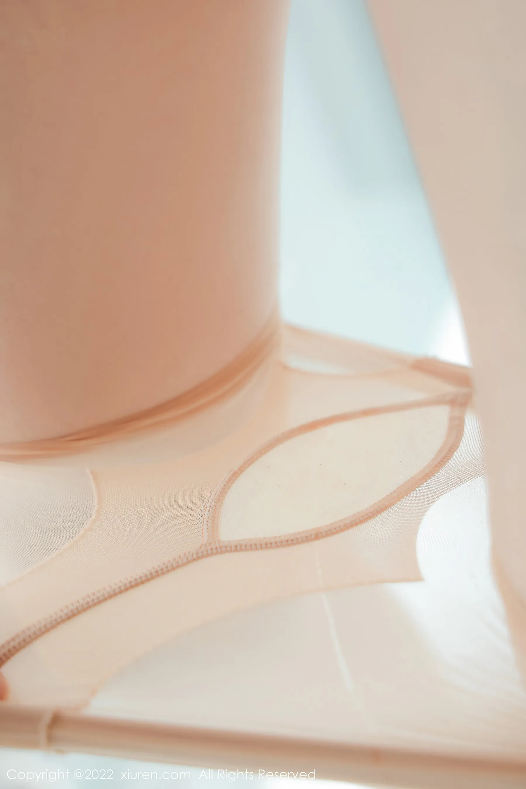 秀人网 No.4689 Arude薇薇 丝袜美腿短裙写真第28张