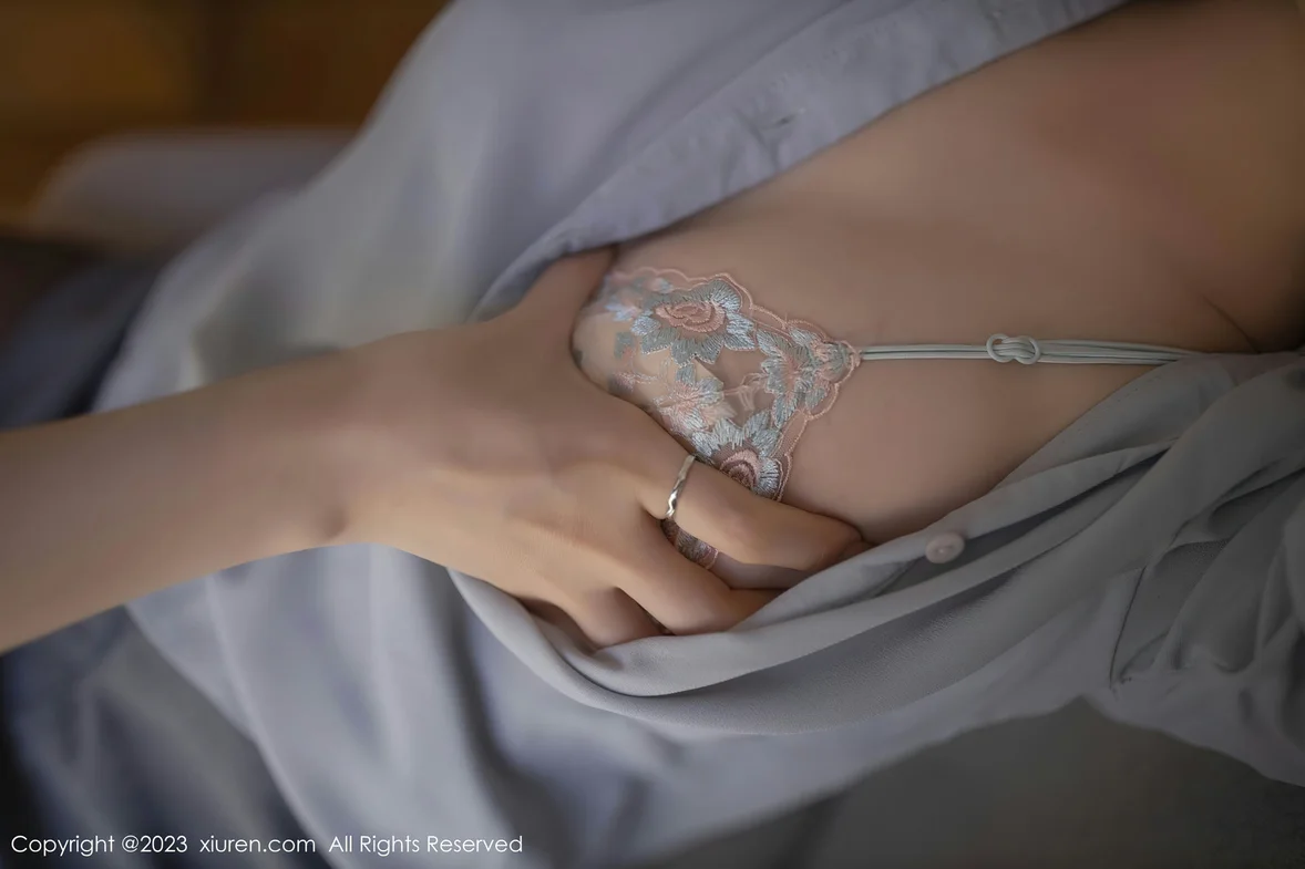  XiuRen 秀人 No.6989 杏子Yada “醉酒”主题拍摄性感写真1 [81P]第16张