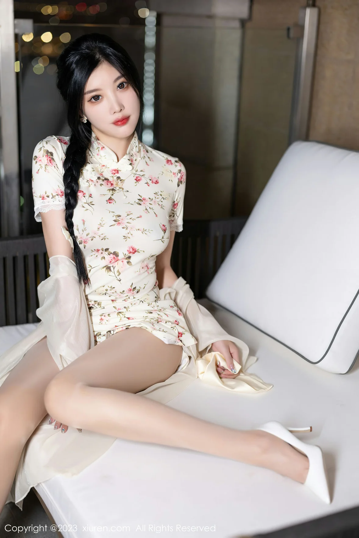  秀人网 No.7363 杨晨晨Yome 碎花旗袍浙江安吉旅拍 [87P]第6张