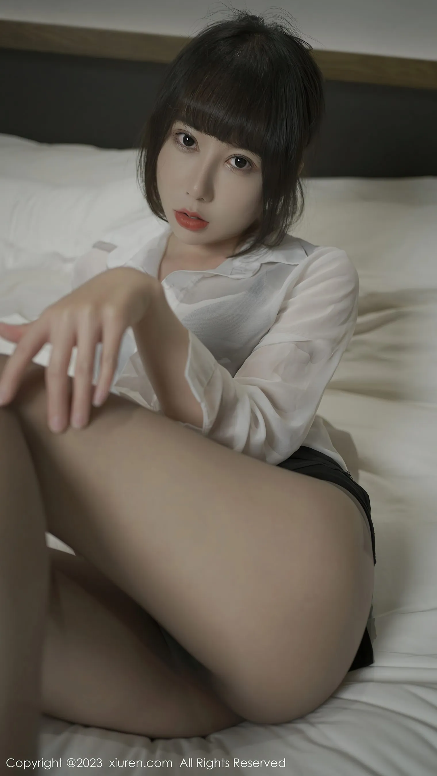  秀人网 No.6776 夏馨瑶 黑丝短裙第23张