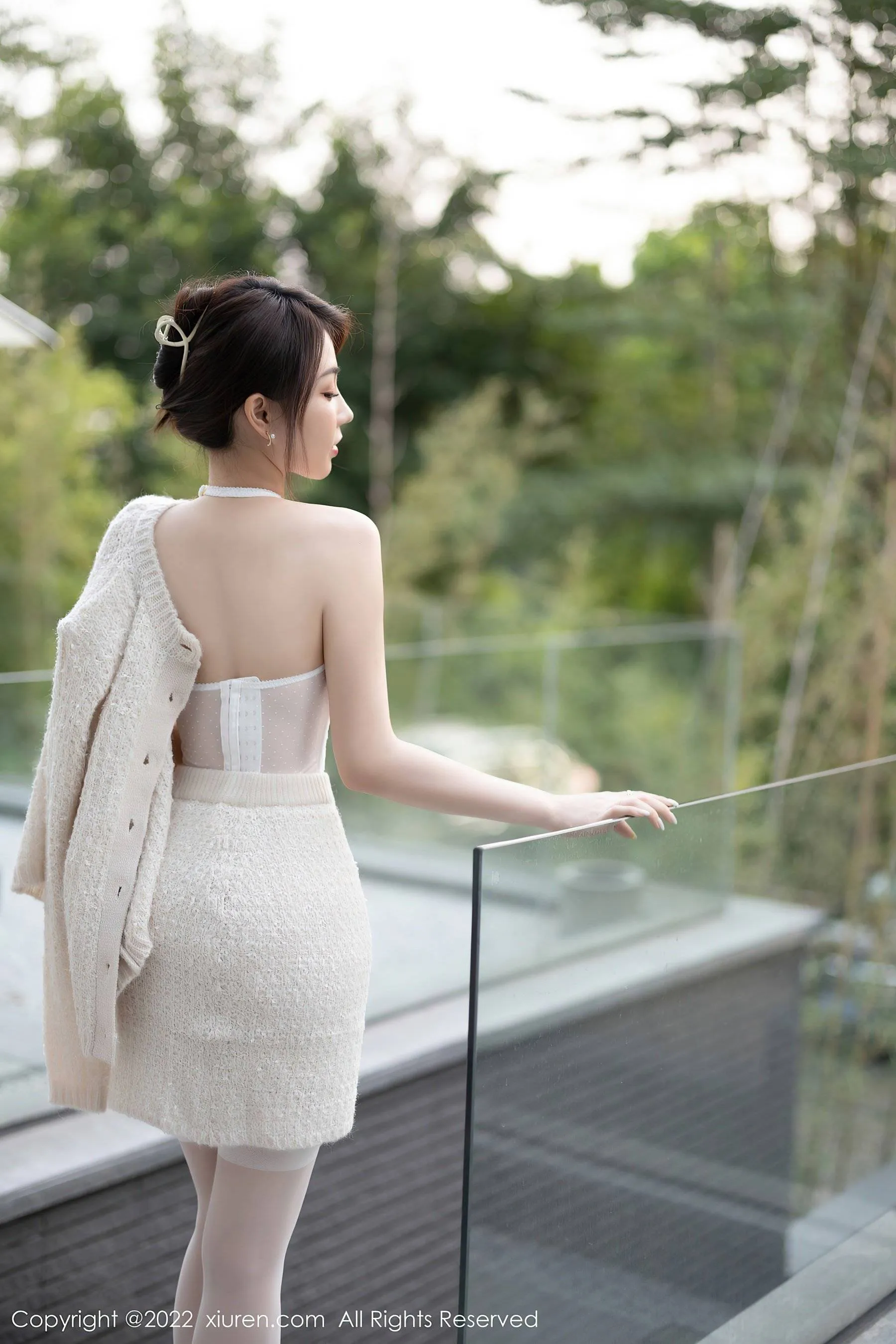 秀人网 No.5880 徐莉芝Booty 丝袜美腿第25张