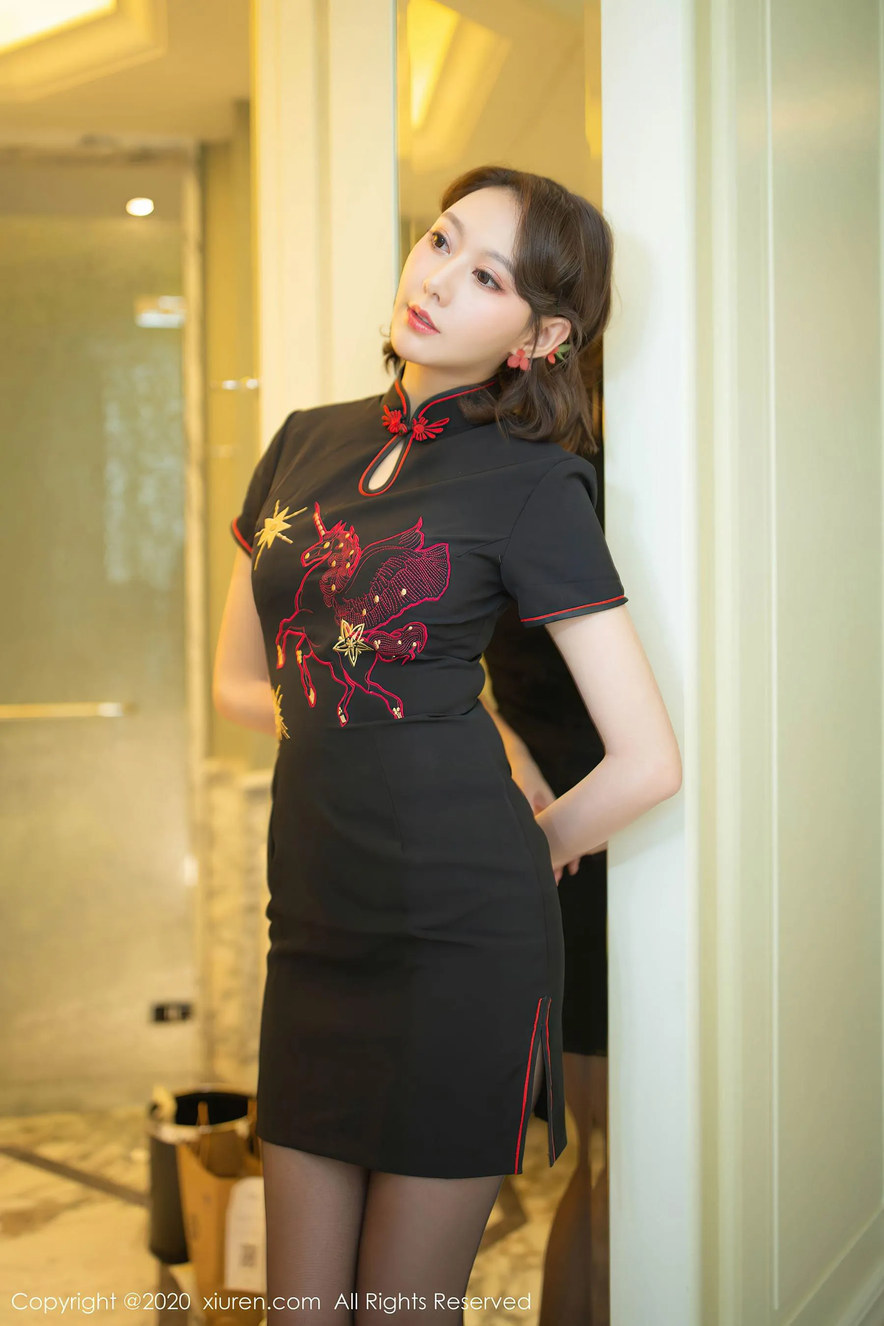 秀人XIUREN No.2379 艺轩第23张