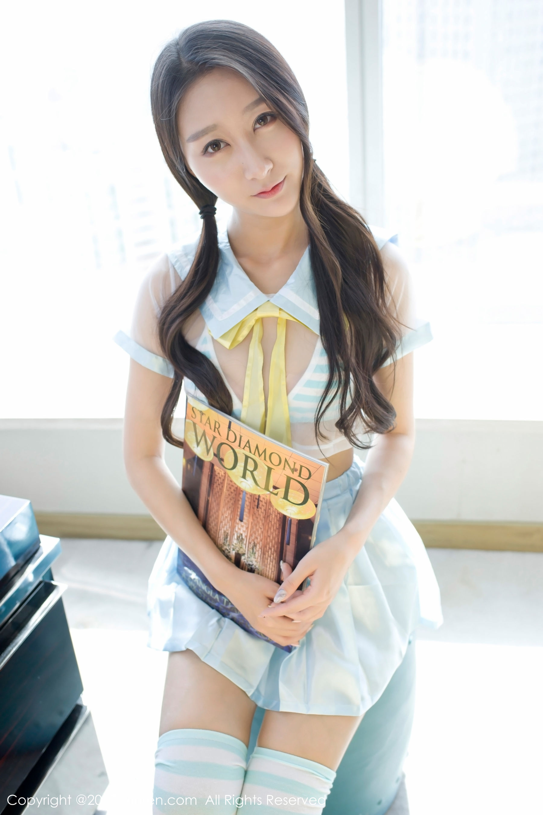 赵熙儿《浴缸吊带蕾丝+透视学生装》 秀人网XIUREN No.776第8张