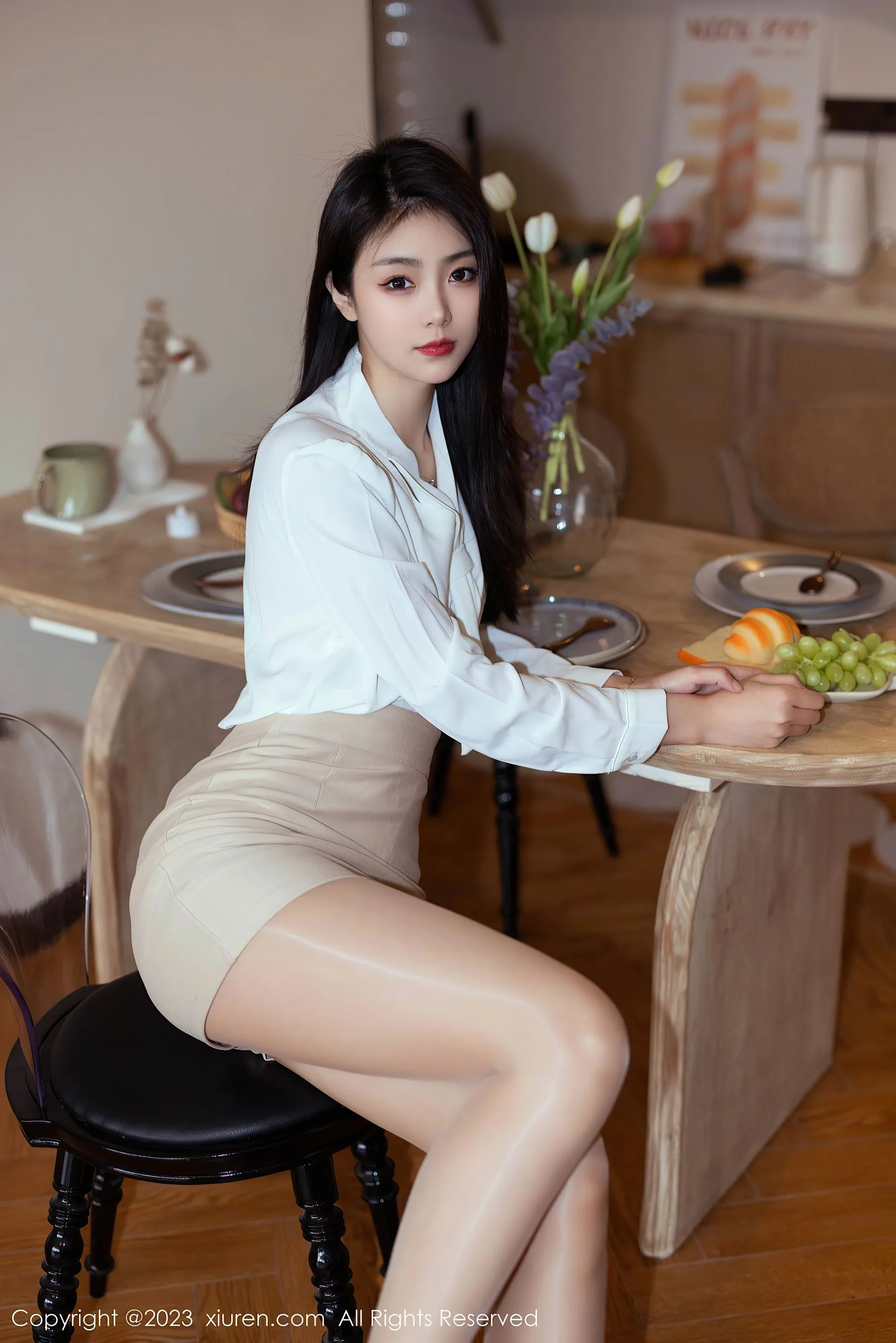  秀人网 No.6465 可樂Vicky 短裙美腿第2张