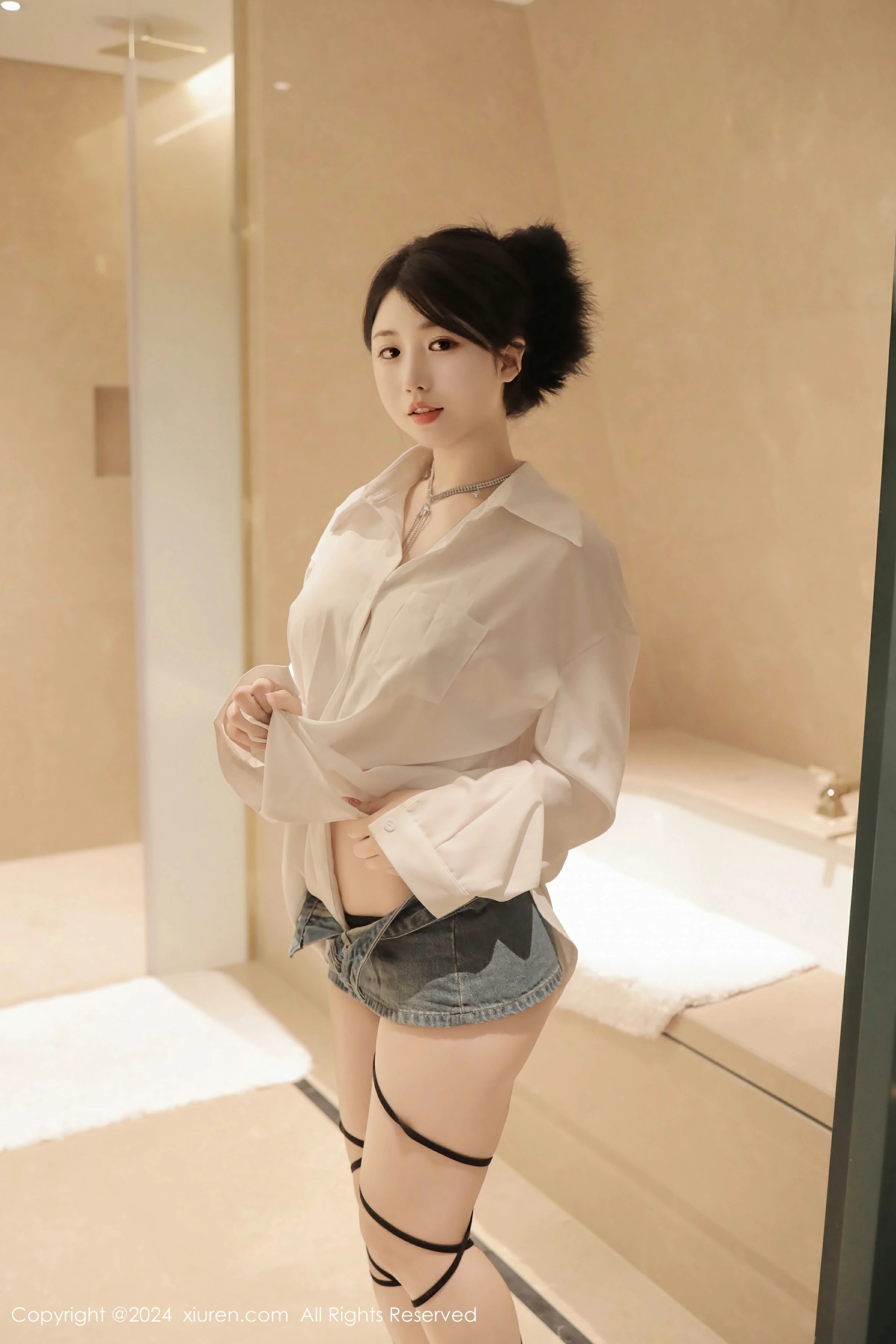  XiuRen 秀人 No.8400 陈小花 [77P]第2张