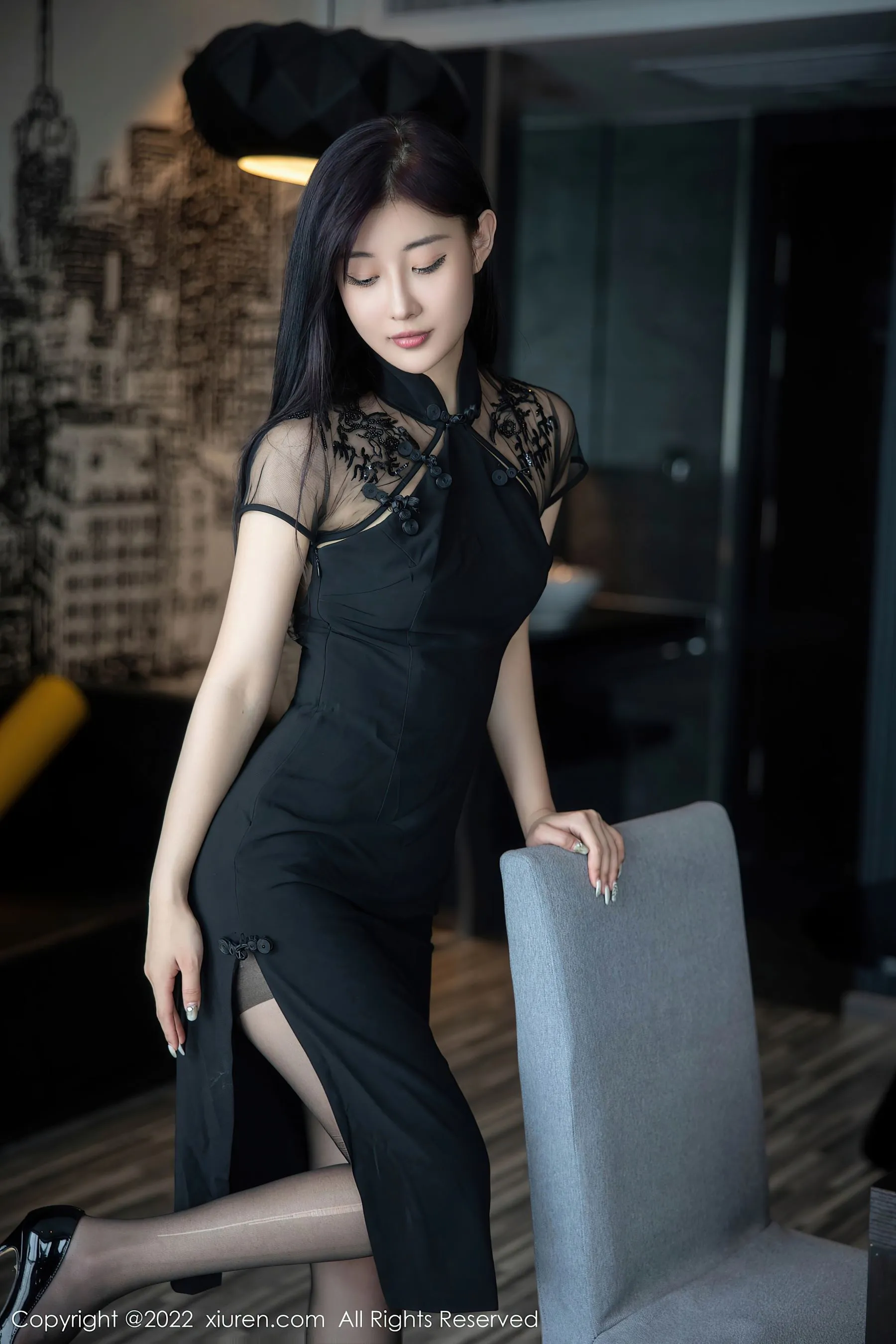 秀人网 No.5691 顾楚楚Maily 黑丝美腿第18张