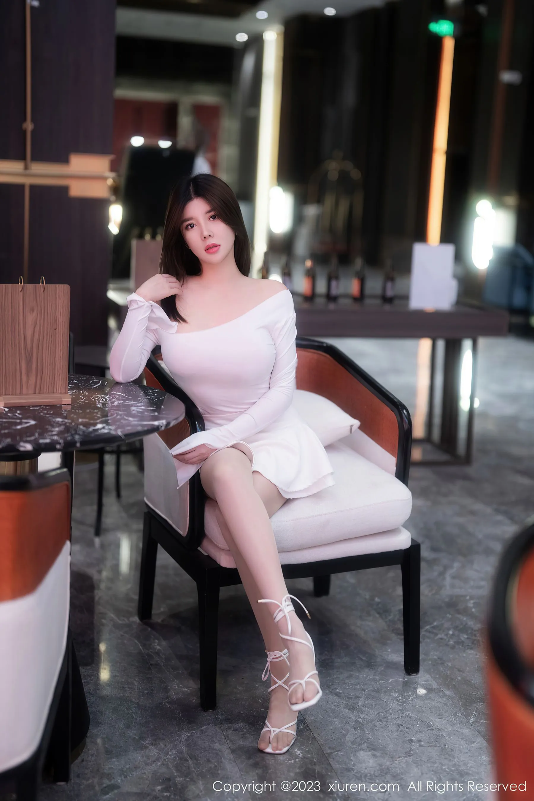  秀人网 No.6218 周jojobaby 丝袜美腿第19张